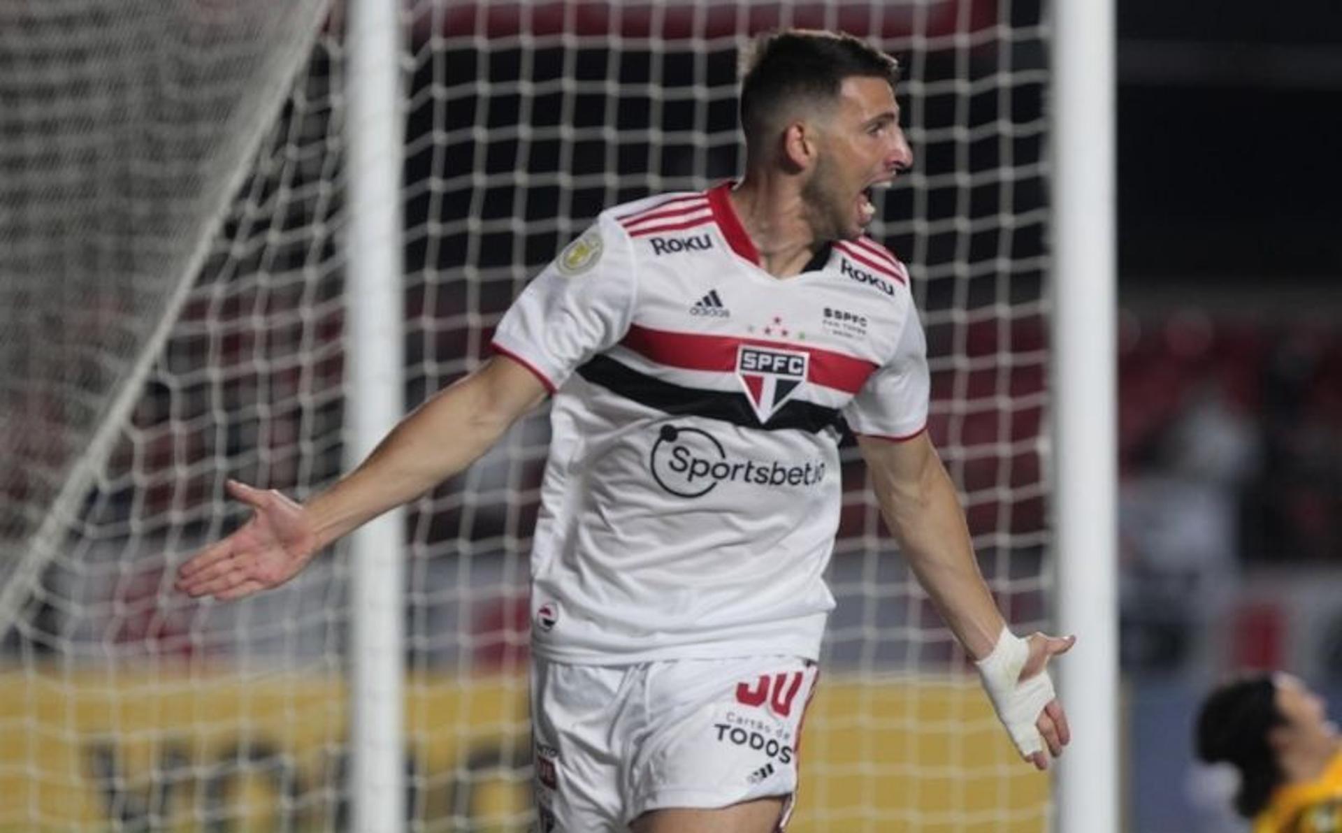 Calleri - São Paulo x Corinthians