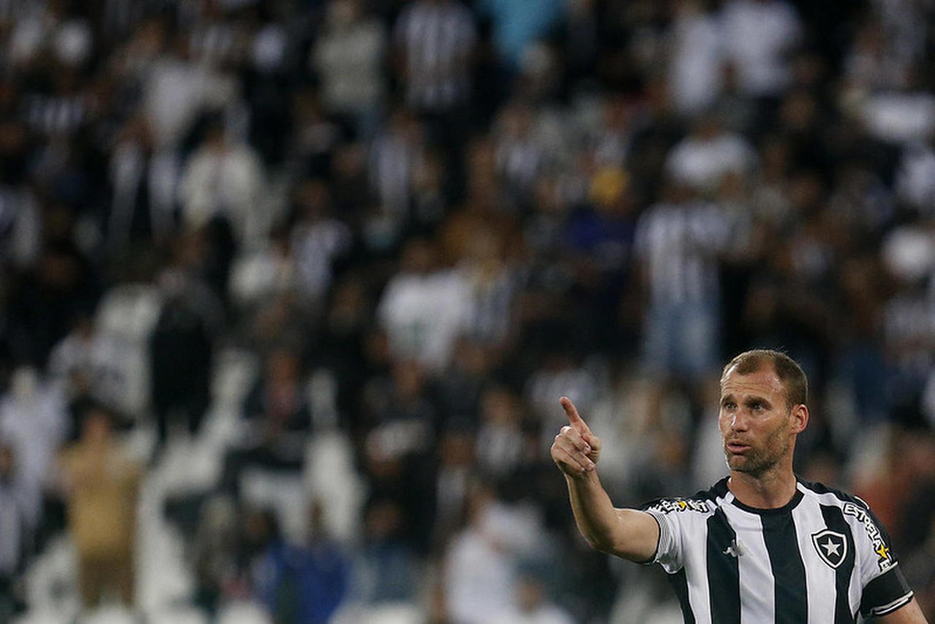 Joel Carli - Botafogo