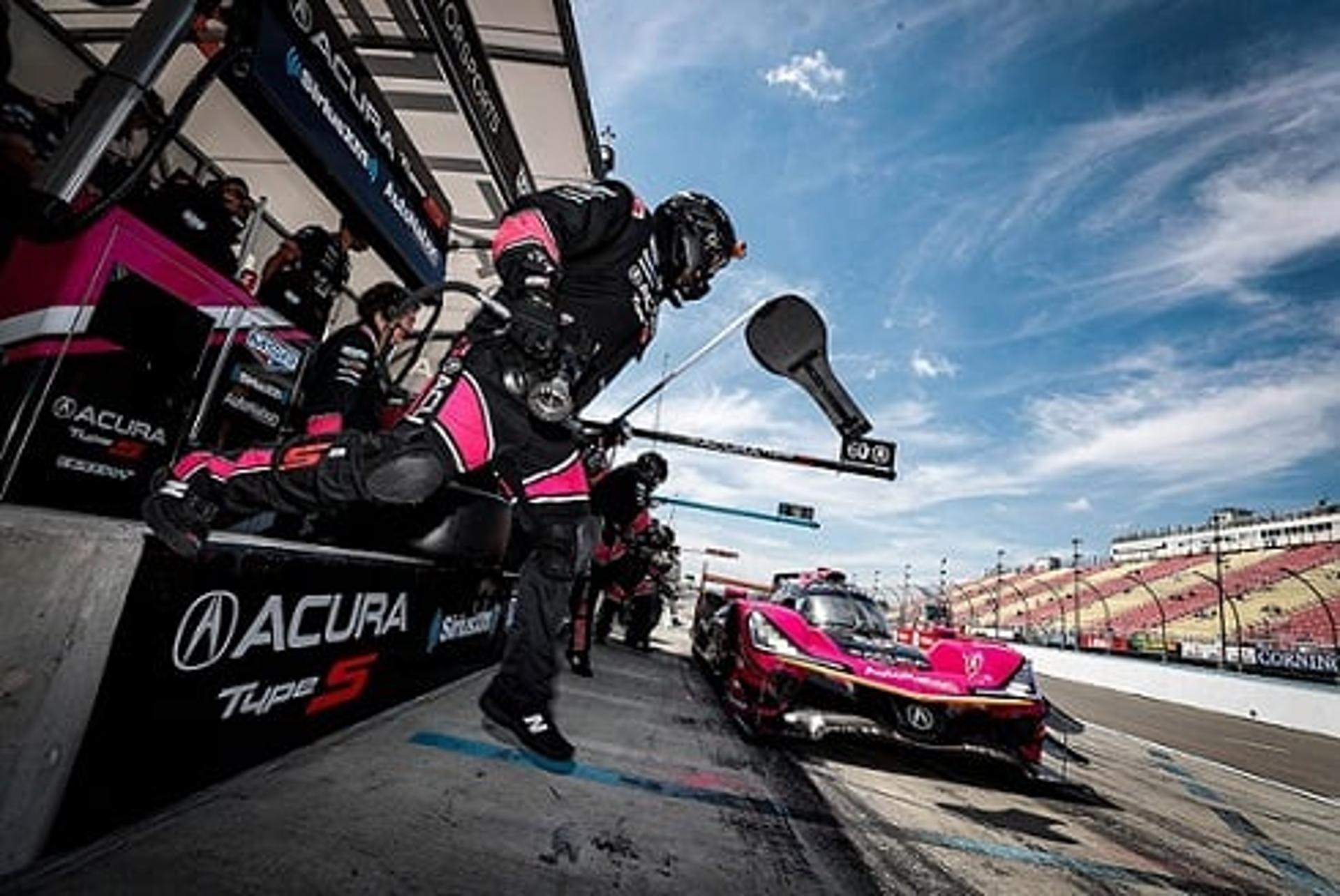 Carro que Helio utilizará na Petit Le Mans ao lado do Montoya e Cameron (Foto: IMSA Media)