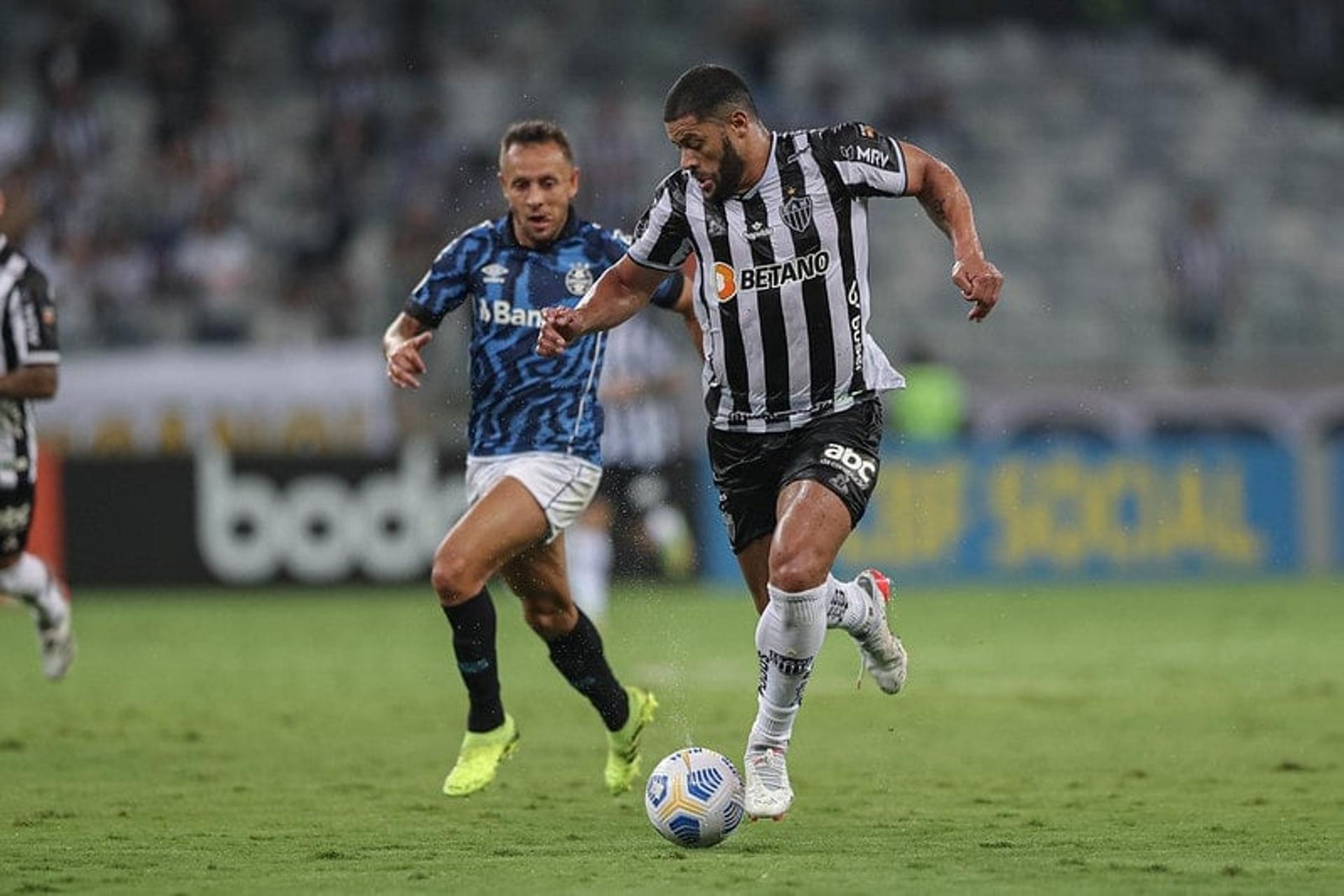 Atlético-MG x Grêmio - Hulk e Rafinha