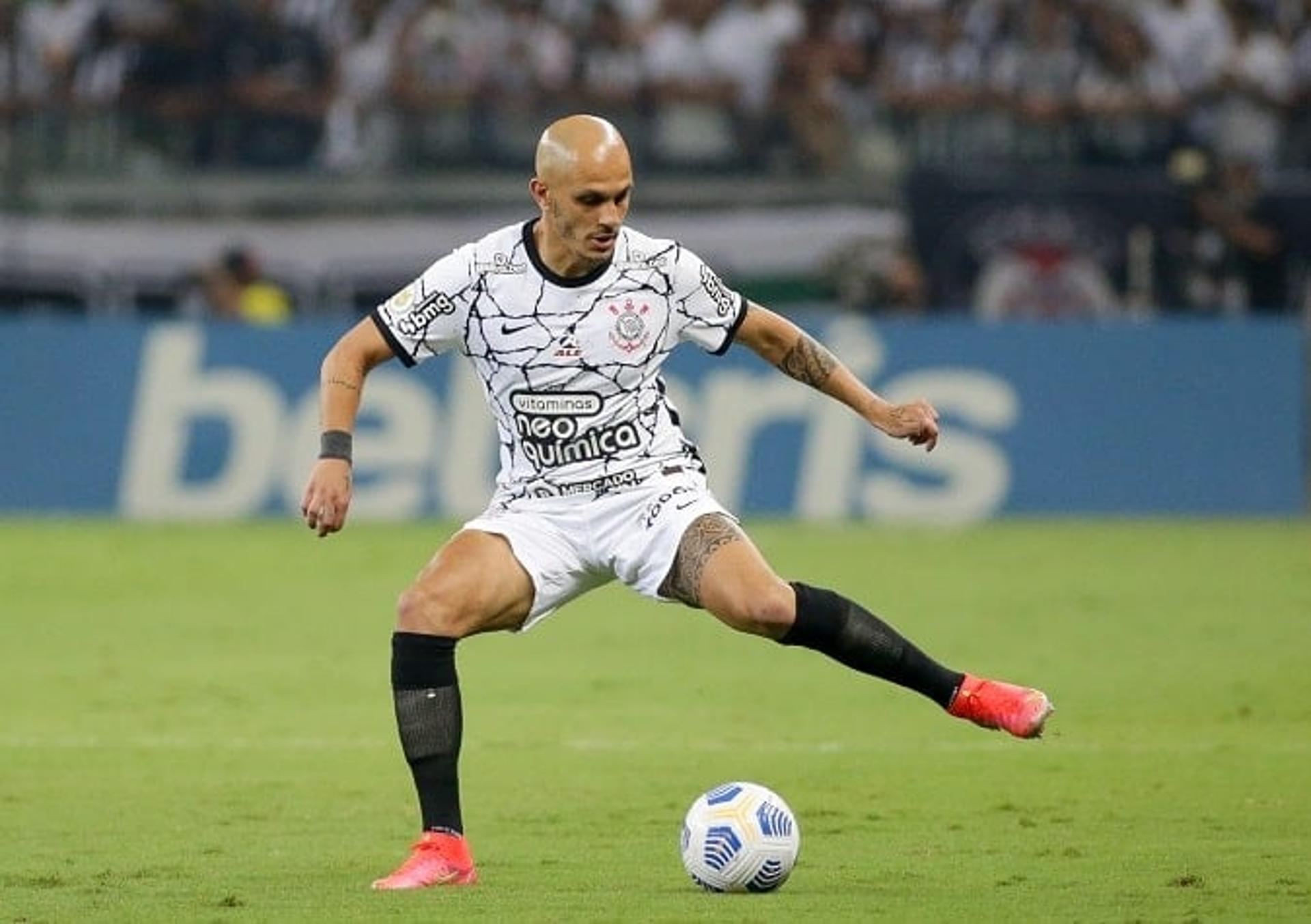 Fábio Santos - Atlético-MG x Corinthians