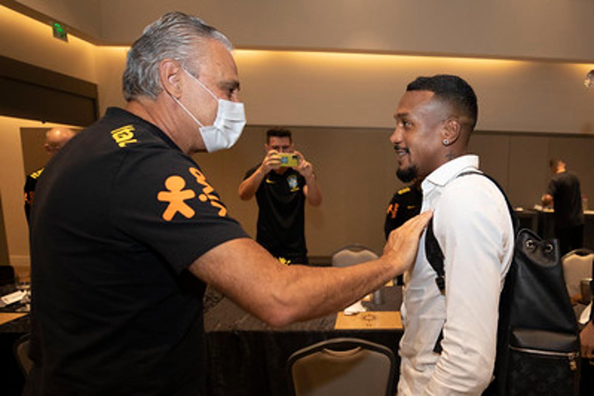 Edenilson e Tite