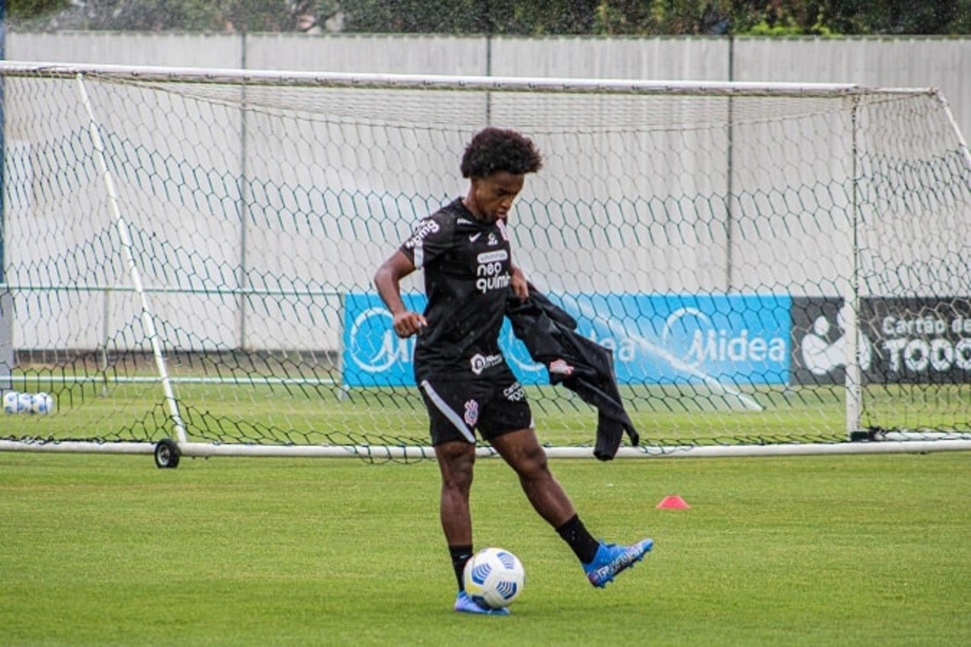 Willian - treinamento do Corinthians - 18-11