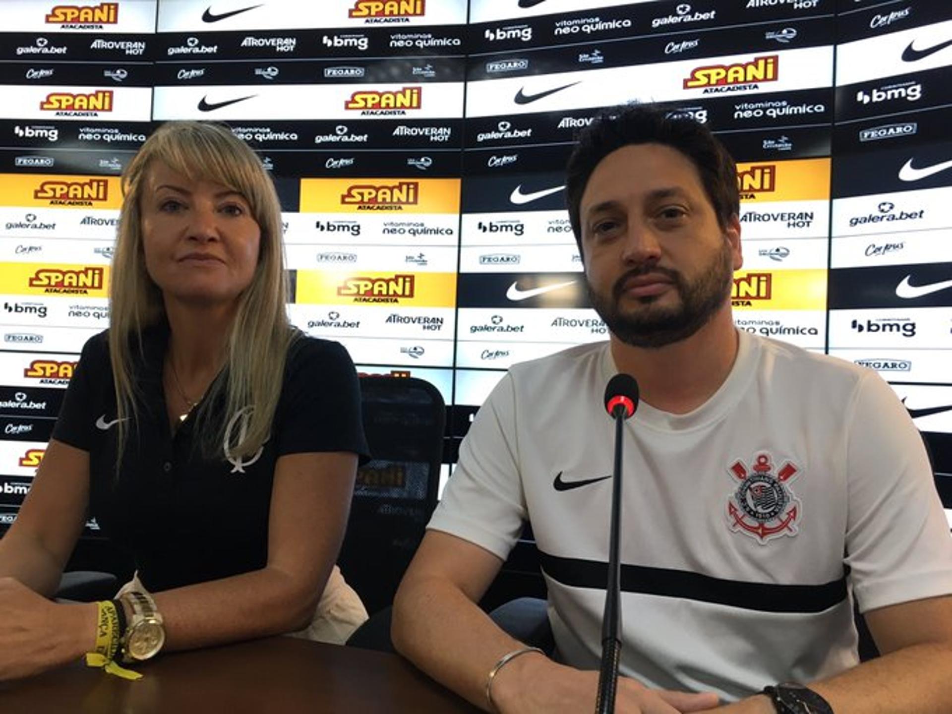 Cristiane Gambaré e Arthur Elias - futebol feminino do Corinthians