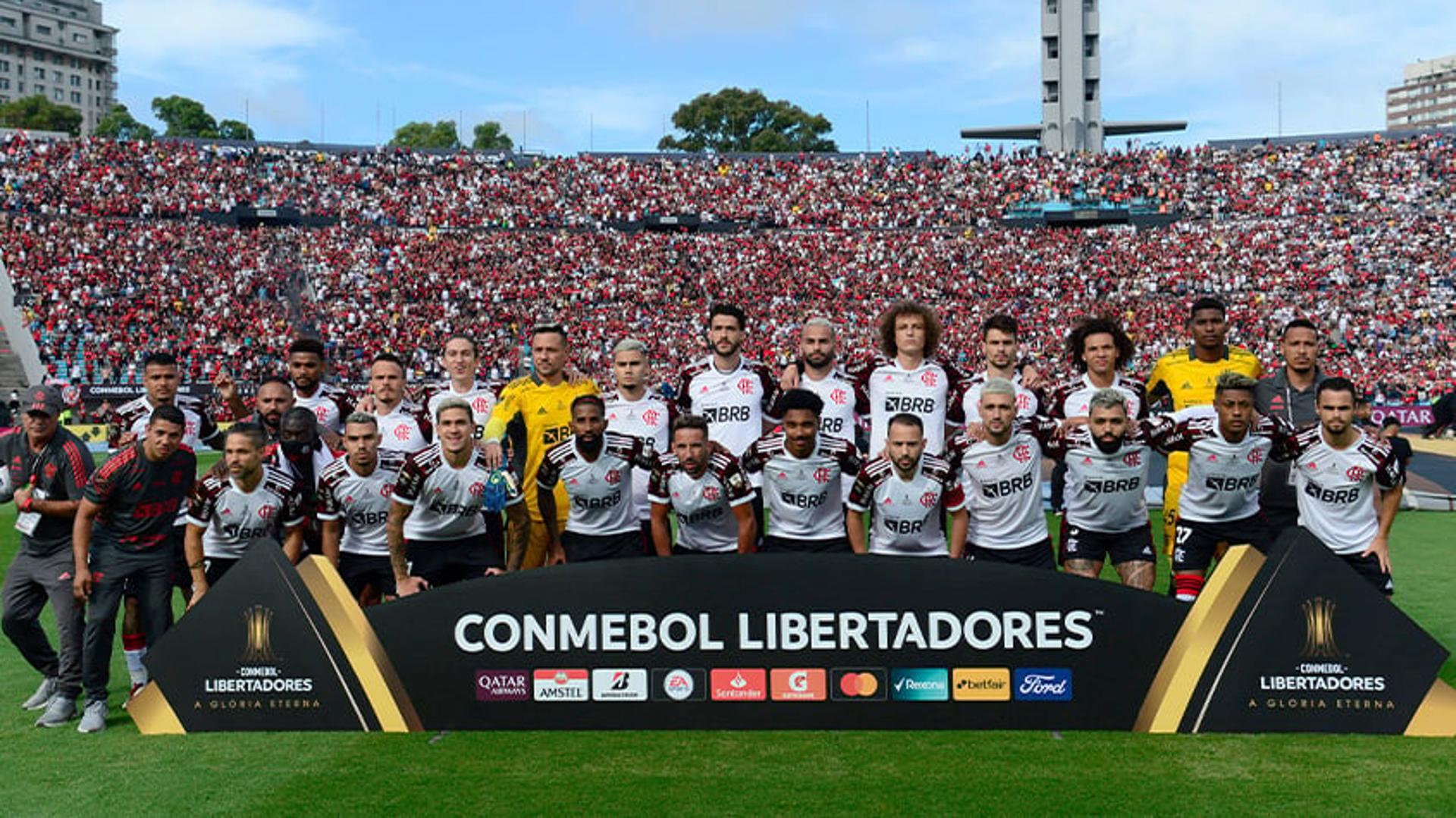 Time do Flamengo posado