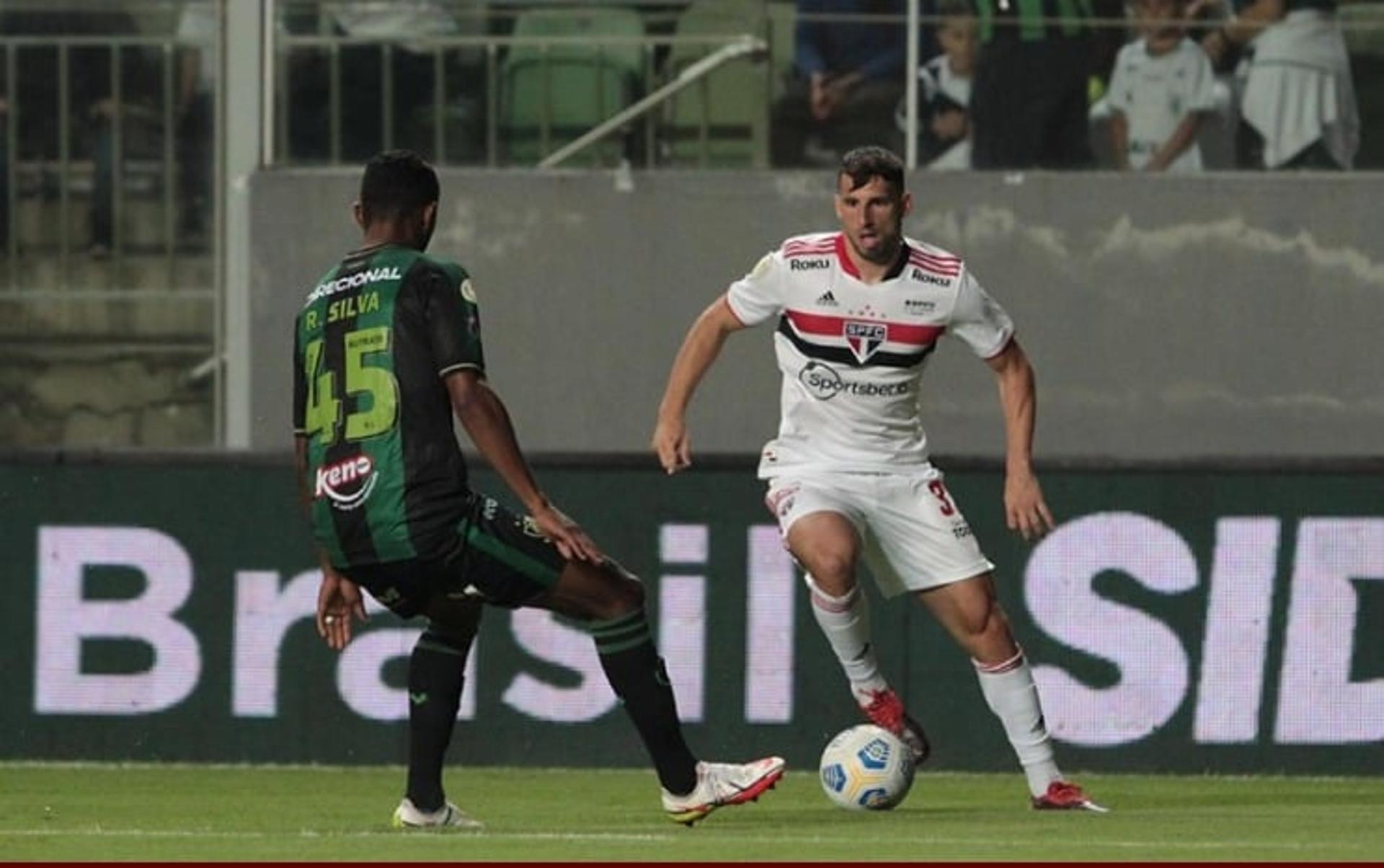 América-MG x São Paulo - Calleri