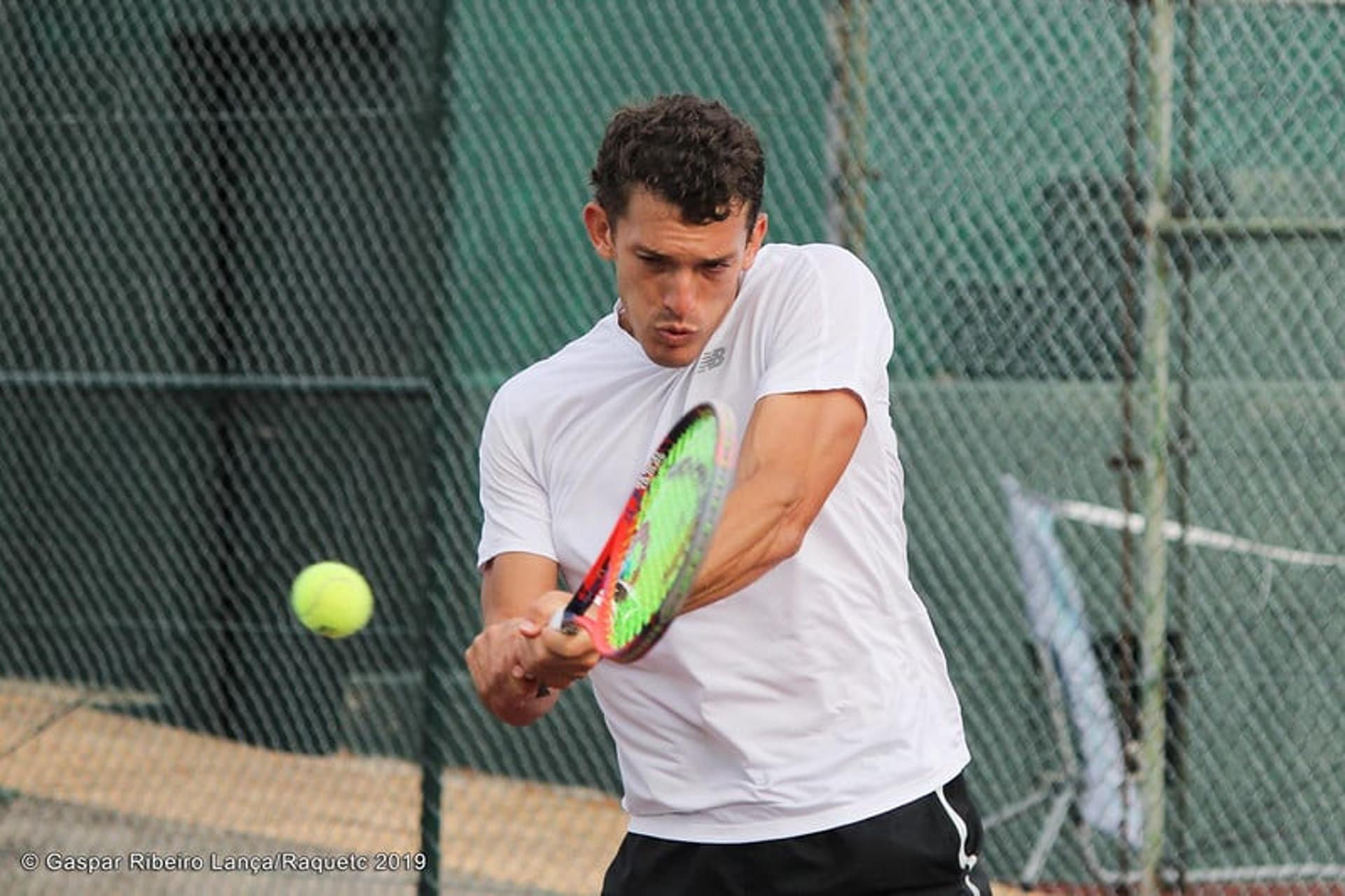 Alejandro Gomez disputando torneios em Portugal