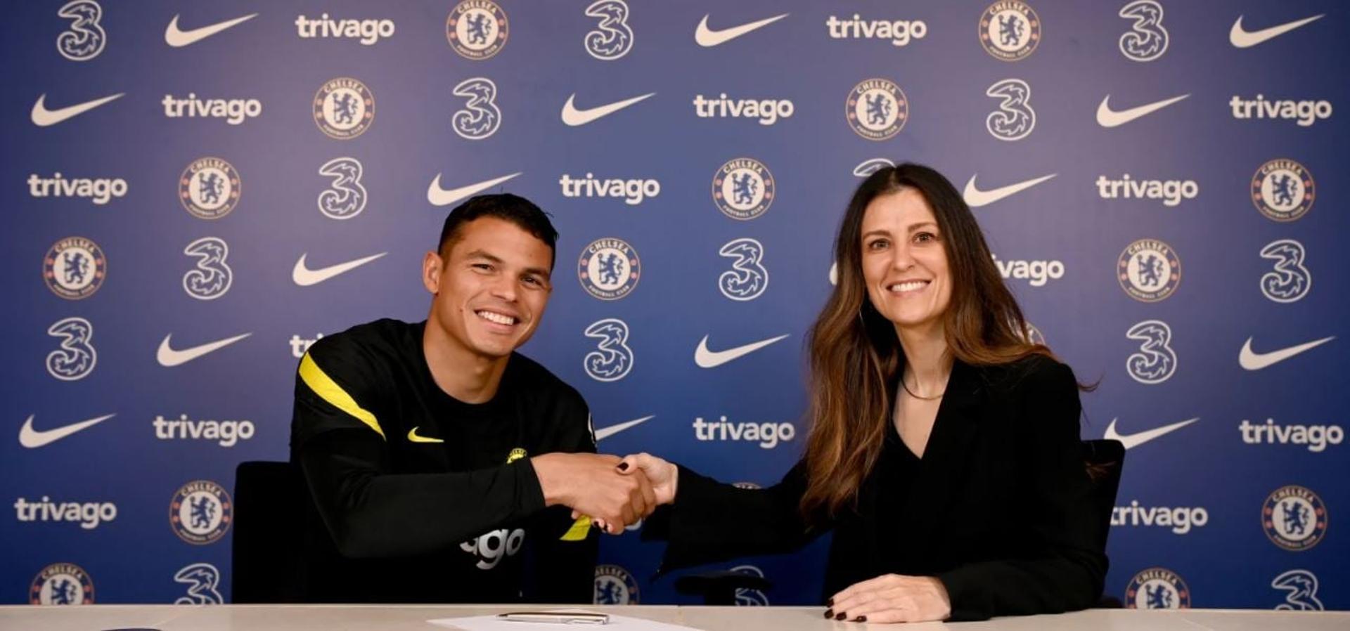 Thiago Silva e Marina Granovskaia, diretora do Chelsea