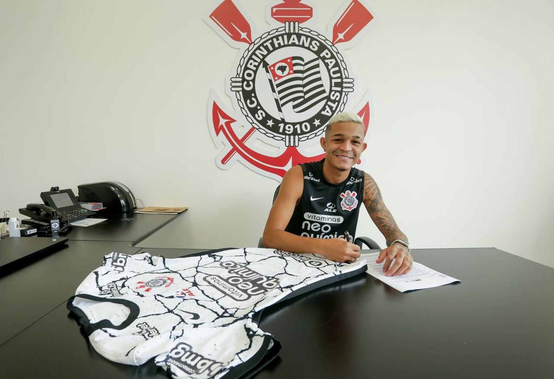 Adson - Renovação Corinthians