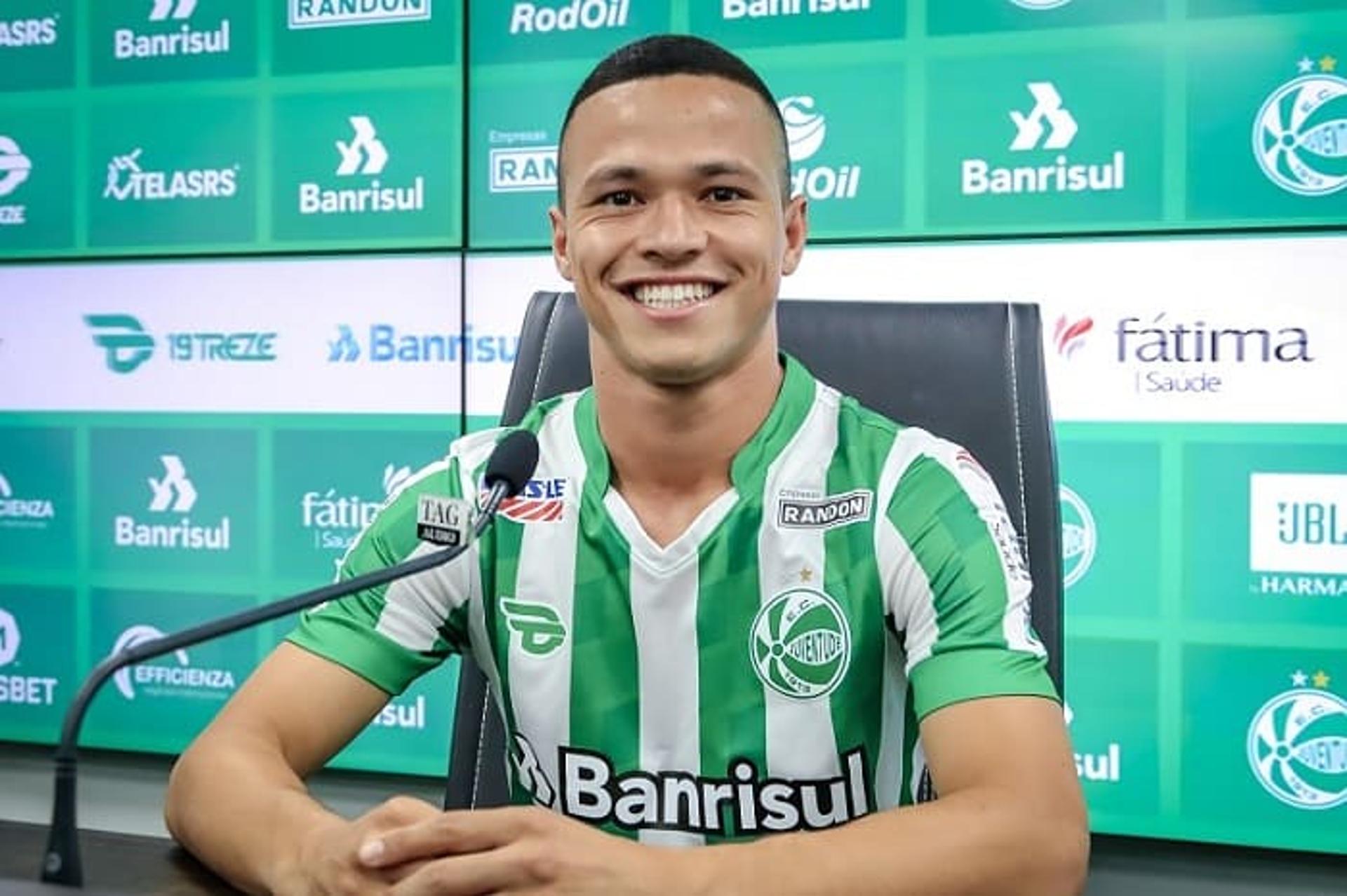 Darlan apresentado no Juventude