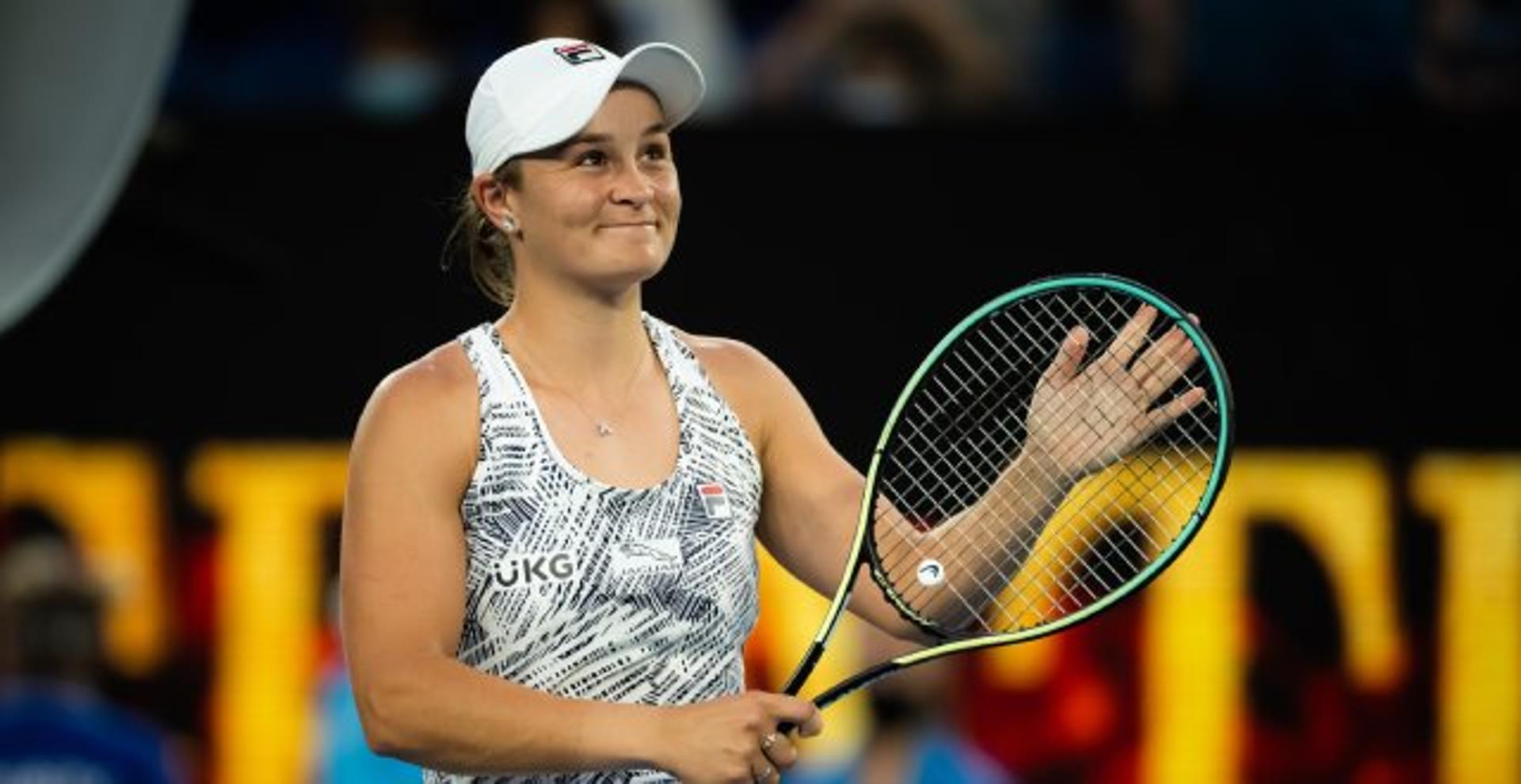 Ashleigh Barty em ação na semifinal do Australian Open