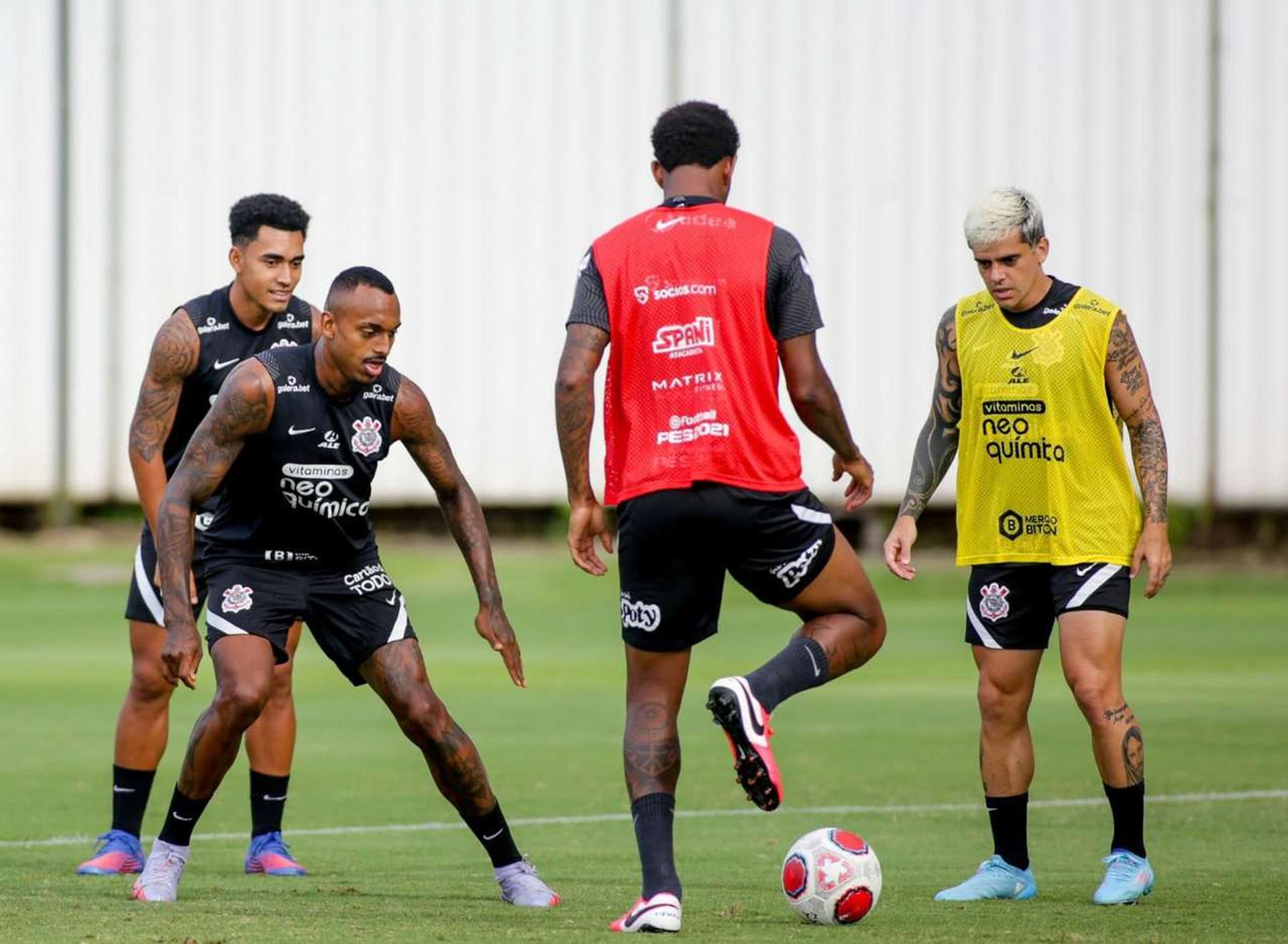 Treino Corinthians - Gil, Raul Gusravo, Fagner e Du Queiroz