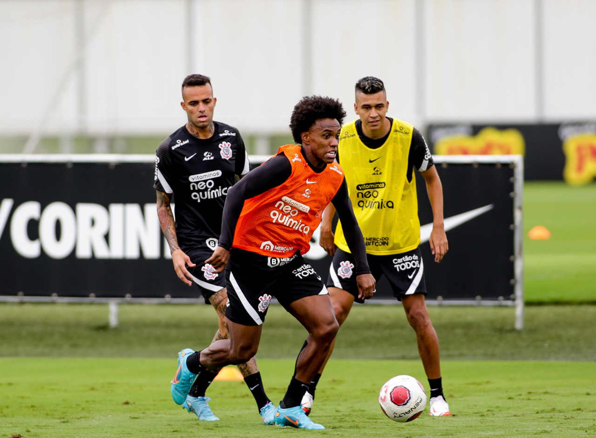 Willian, Cantillo e Luan - Treino Corinthians