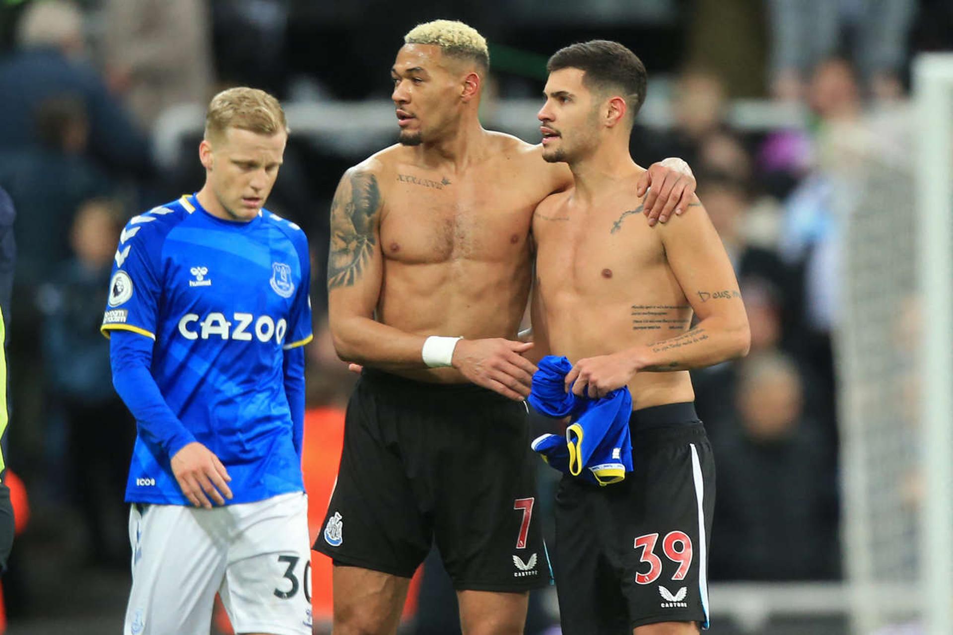 Newcastle x Everton - Joelinton e Bruno Guimarães