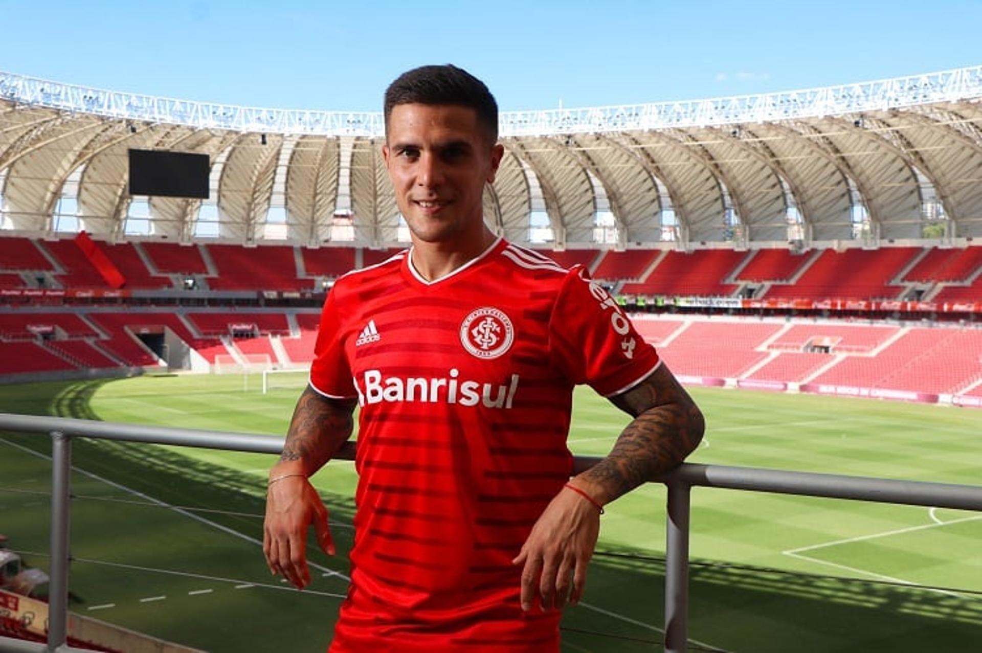 Fabricio Bustos - Internacional