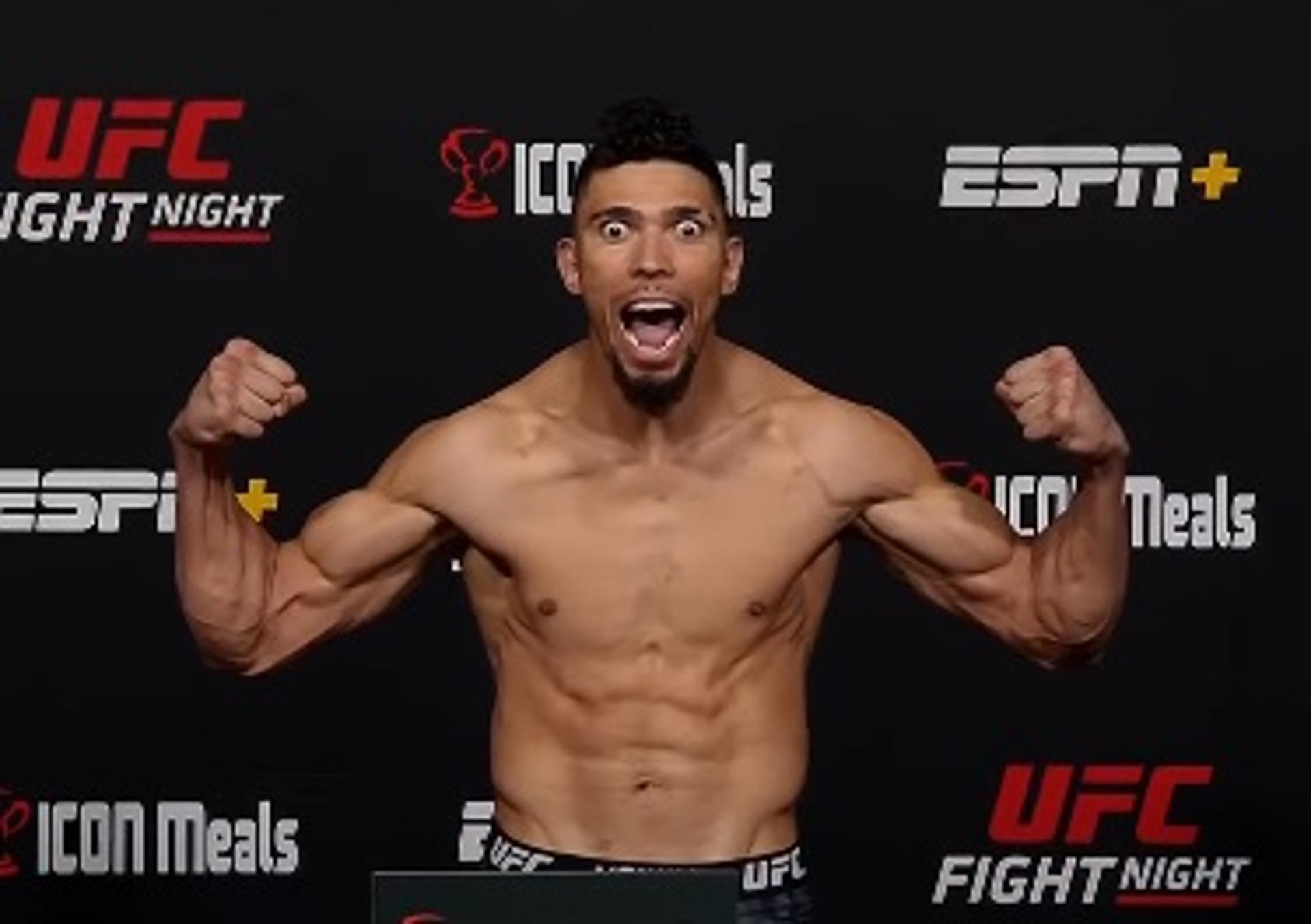 Walker vai fazer a luta principal do UFC Vegas 48 na noite deste sábado (19) (Foto: Reprodução)