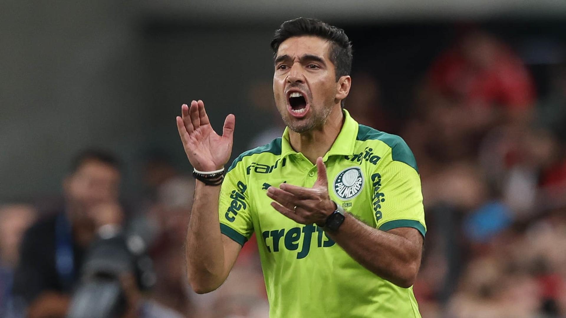 Abel Ferreira durante o primeiro jogo da final da Recopa Sul-Americana