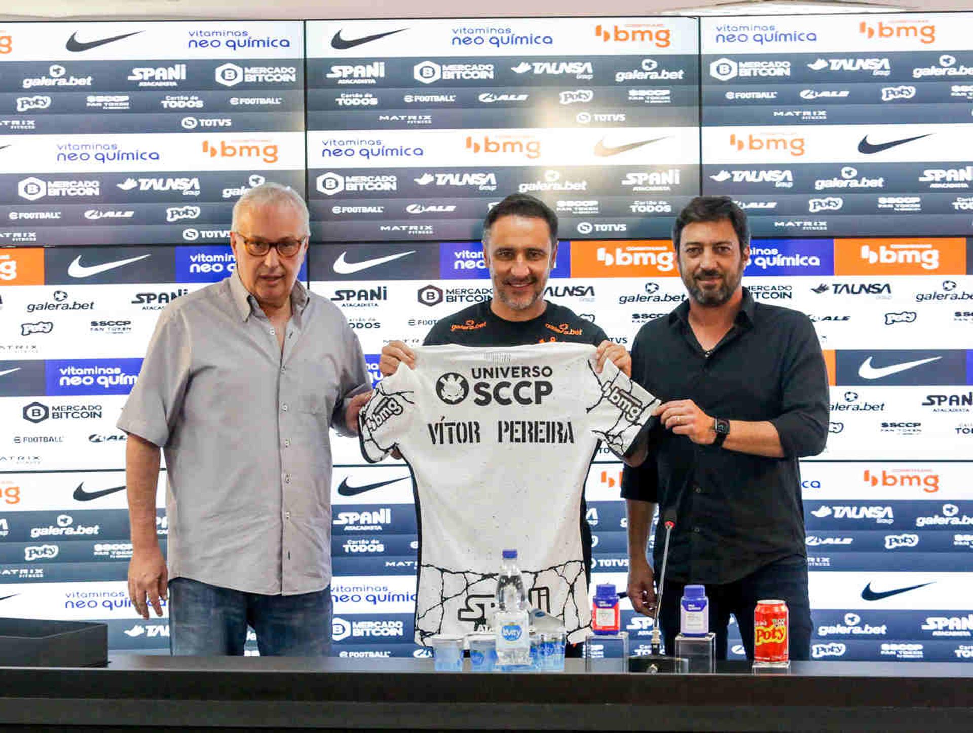 Duilo Monteiro Alves e Vítor Pereira - Corinthians