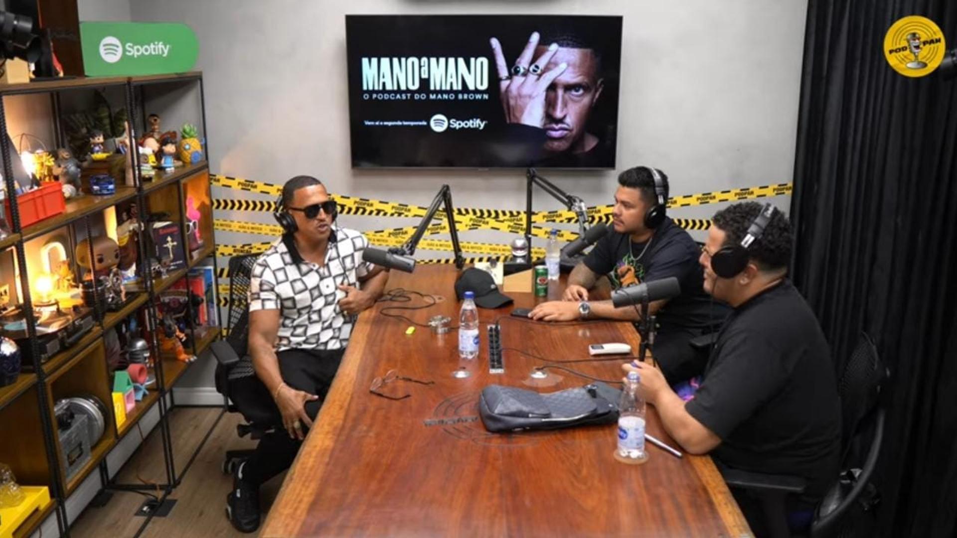 Mano Brown foi presença no podcast sensação do Brasil