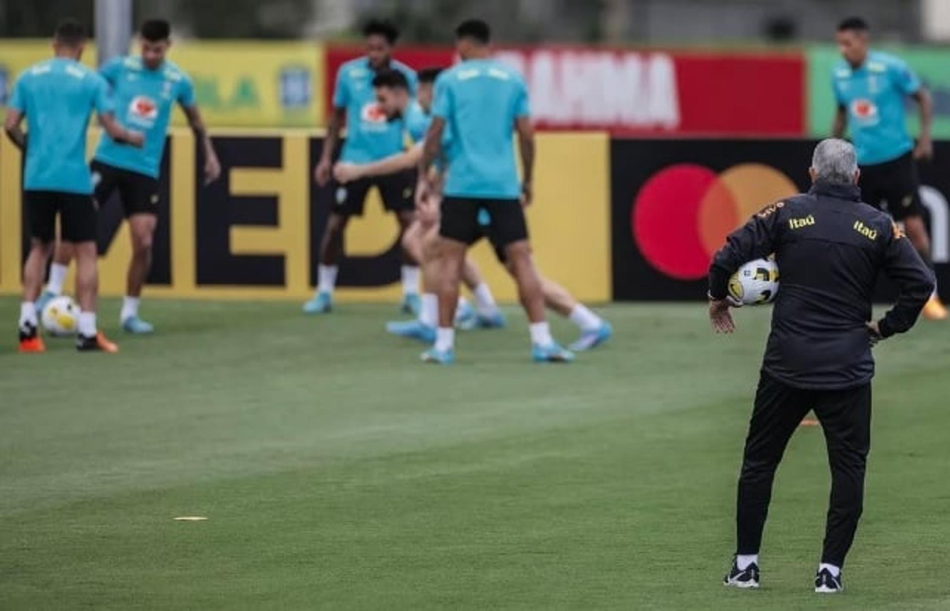 Tite - treino Granja Comary