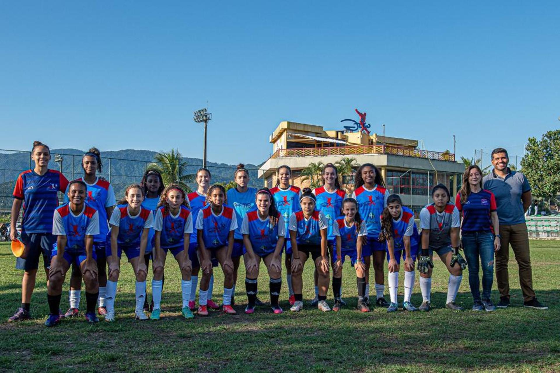 Projeto de Futebol Feminino Zico10