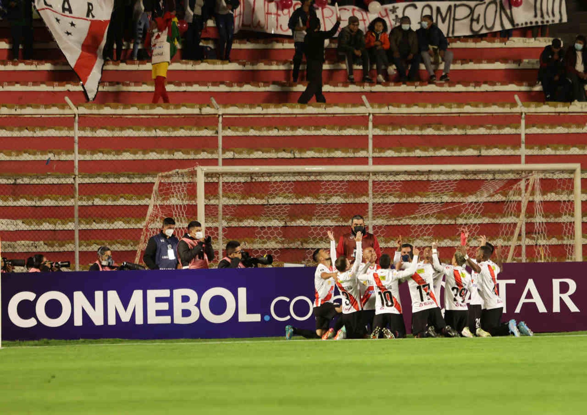 Always Ready 2 x 0 Corinthians - Libertadores 2022