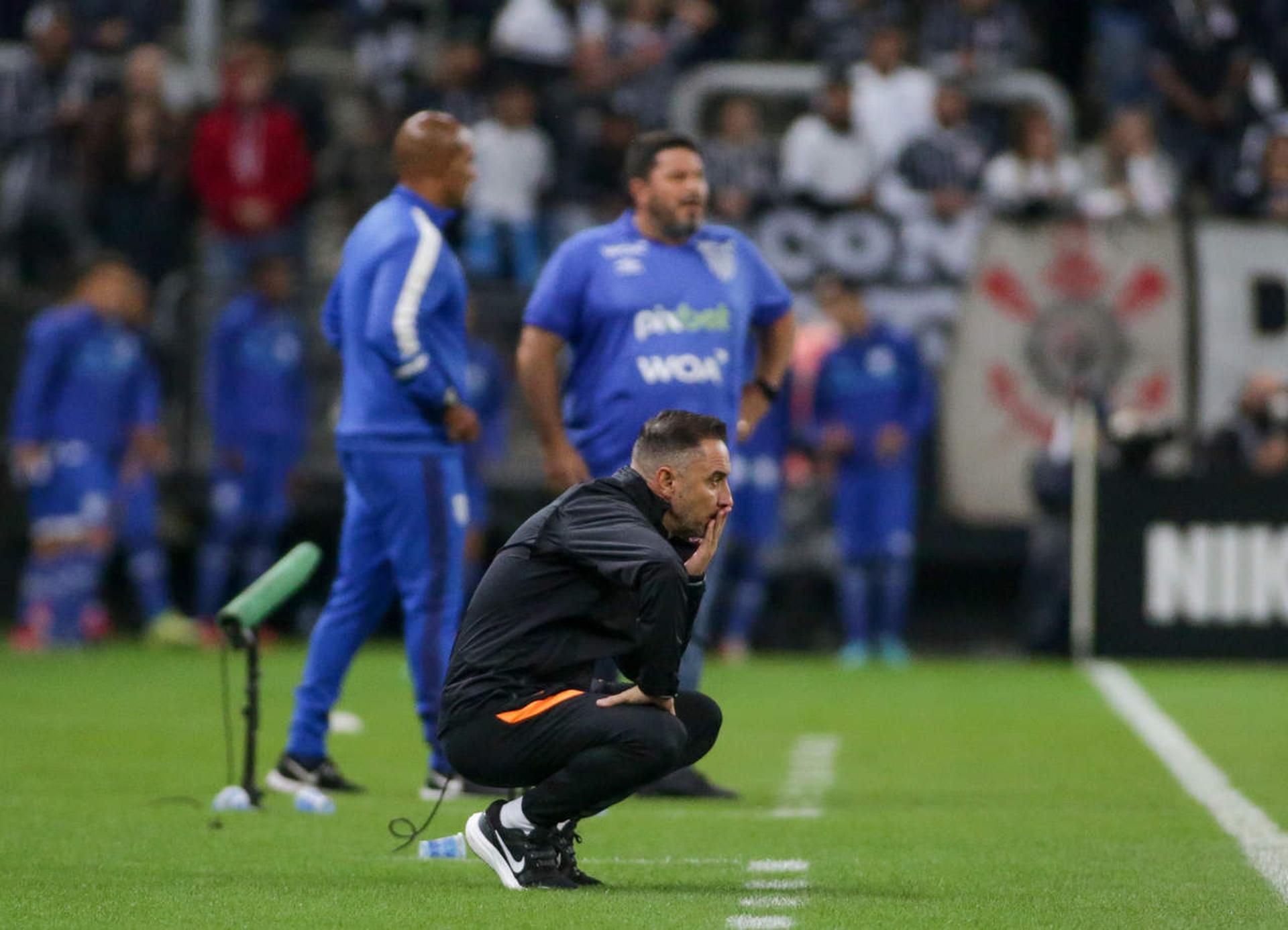 Vítor Pereira - Corinthians 3 x 0 Avaí - Brasileirão 2022