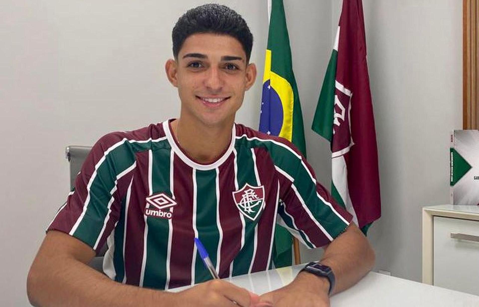 Gustavo Lobo - Fluminense