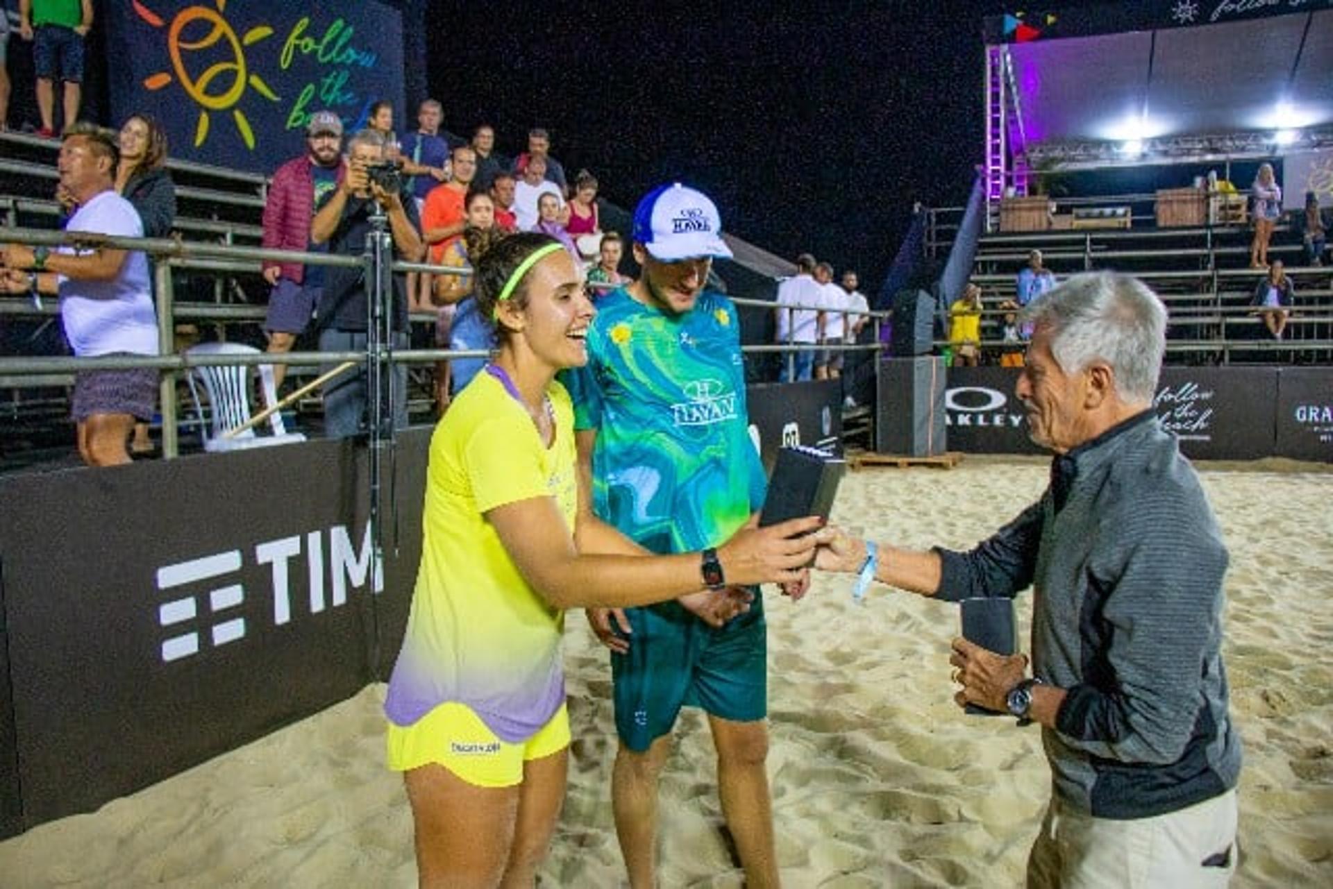 Rafaella Miiller e André Baran no Follow the Beach Copacabana