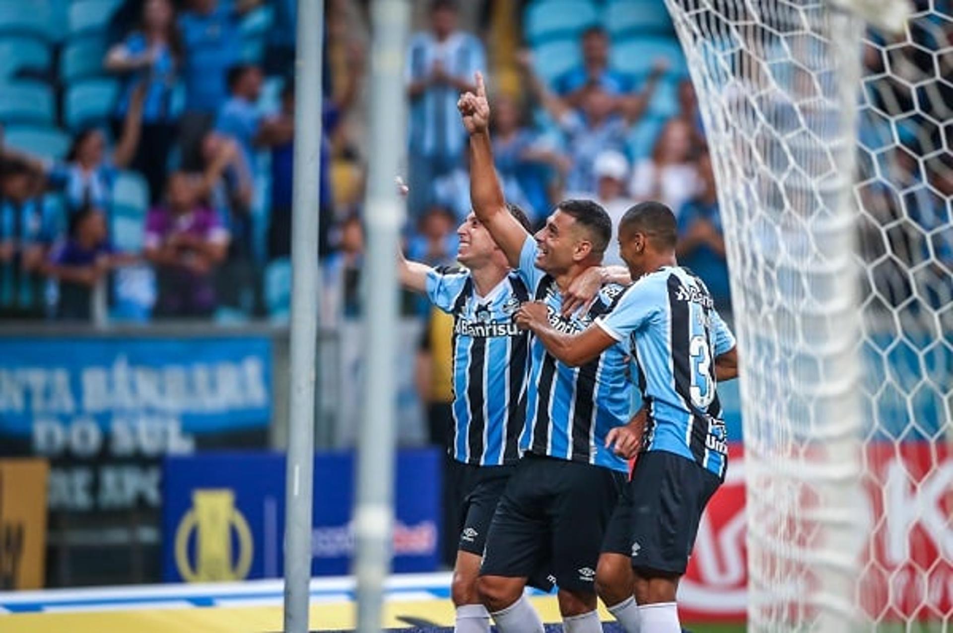 Grêmio x Guarani - comemoração Diego Souza