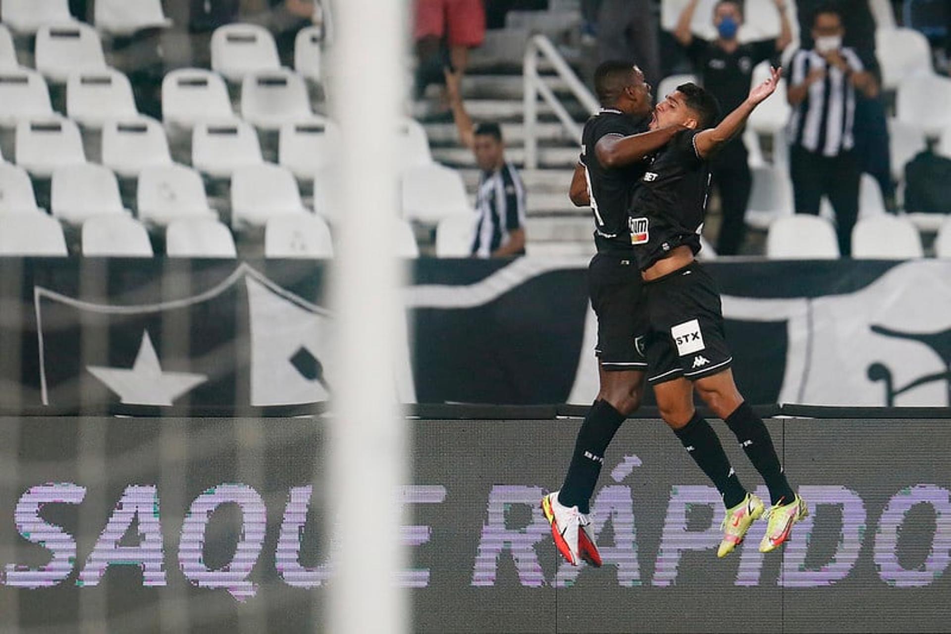 Daniel Borges e Kanu - Botafogo