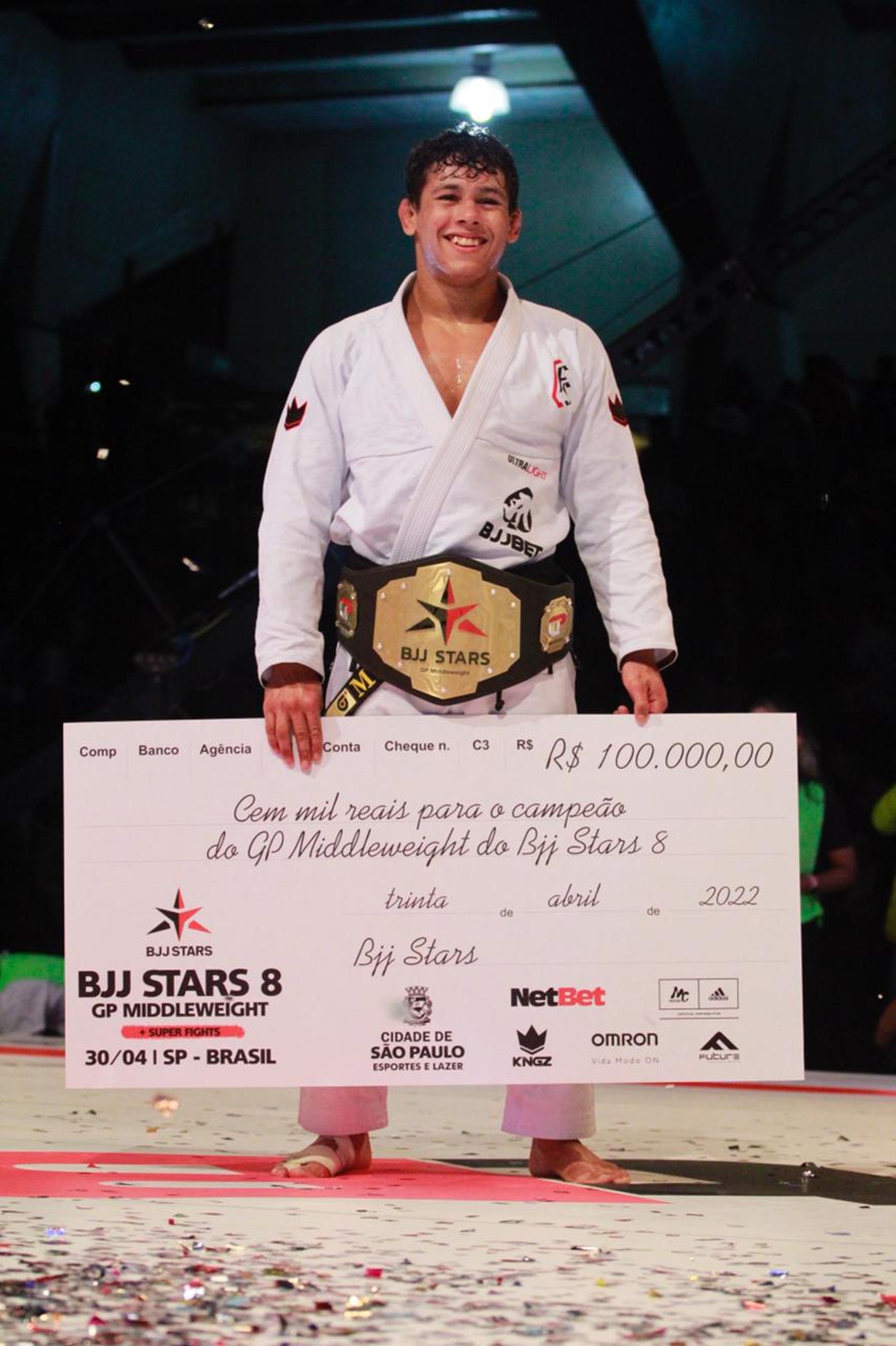 Mica Galvão se sagrou campeão do GP dos médios no BJJ Stars 8 (Foto: Dai Bueno/TATAME)