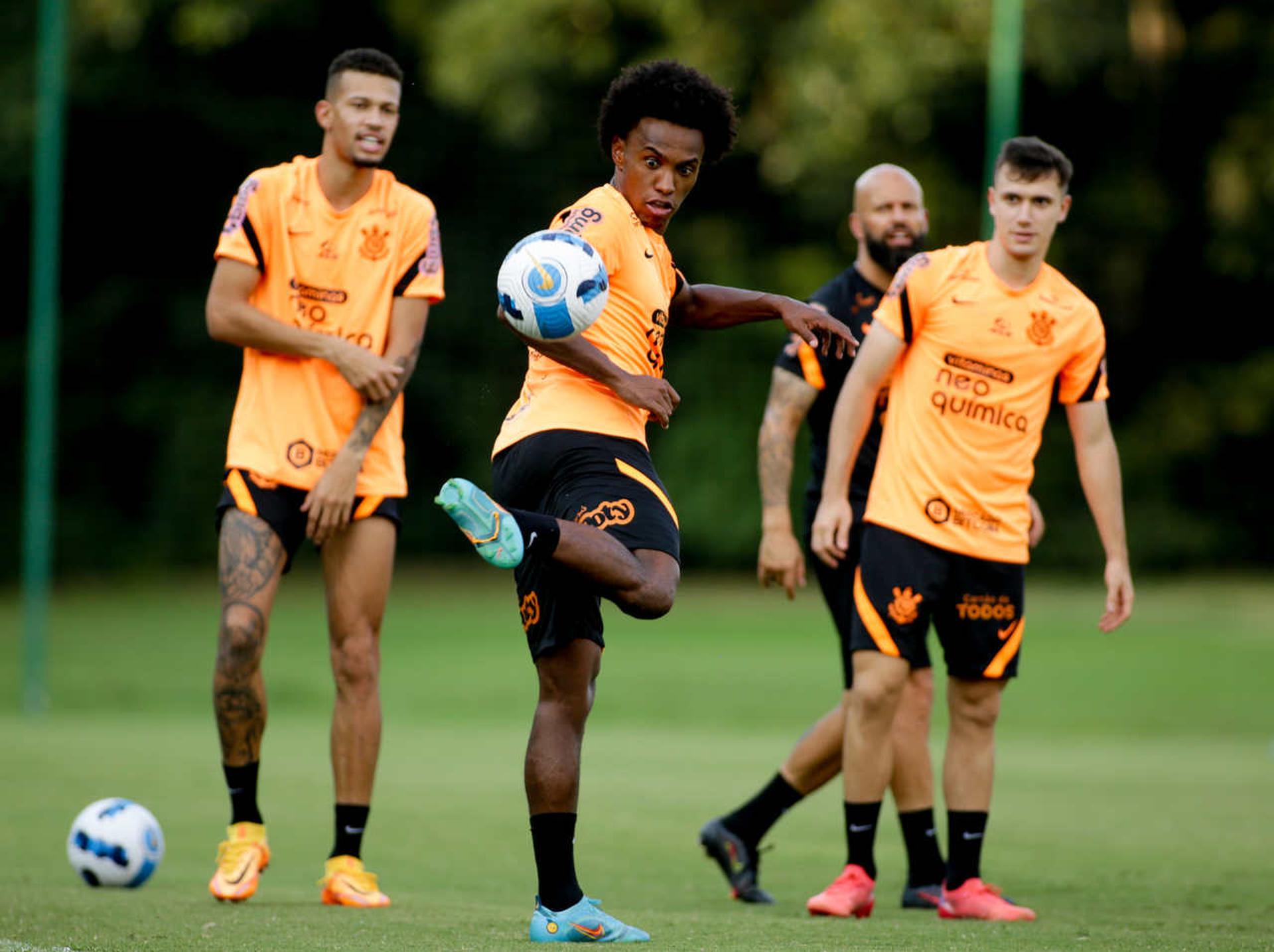 Treino Corinthians - João Victor, Piton e Willian