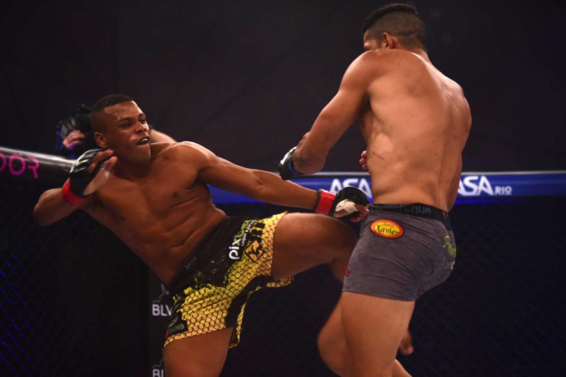 Jefferson Toddynho venceu em sua estreia na LFA e segue invicto no MMA (Foto: divulgação LFA)