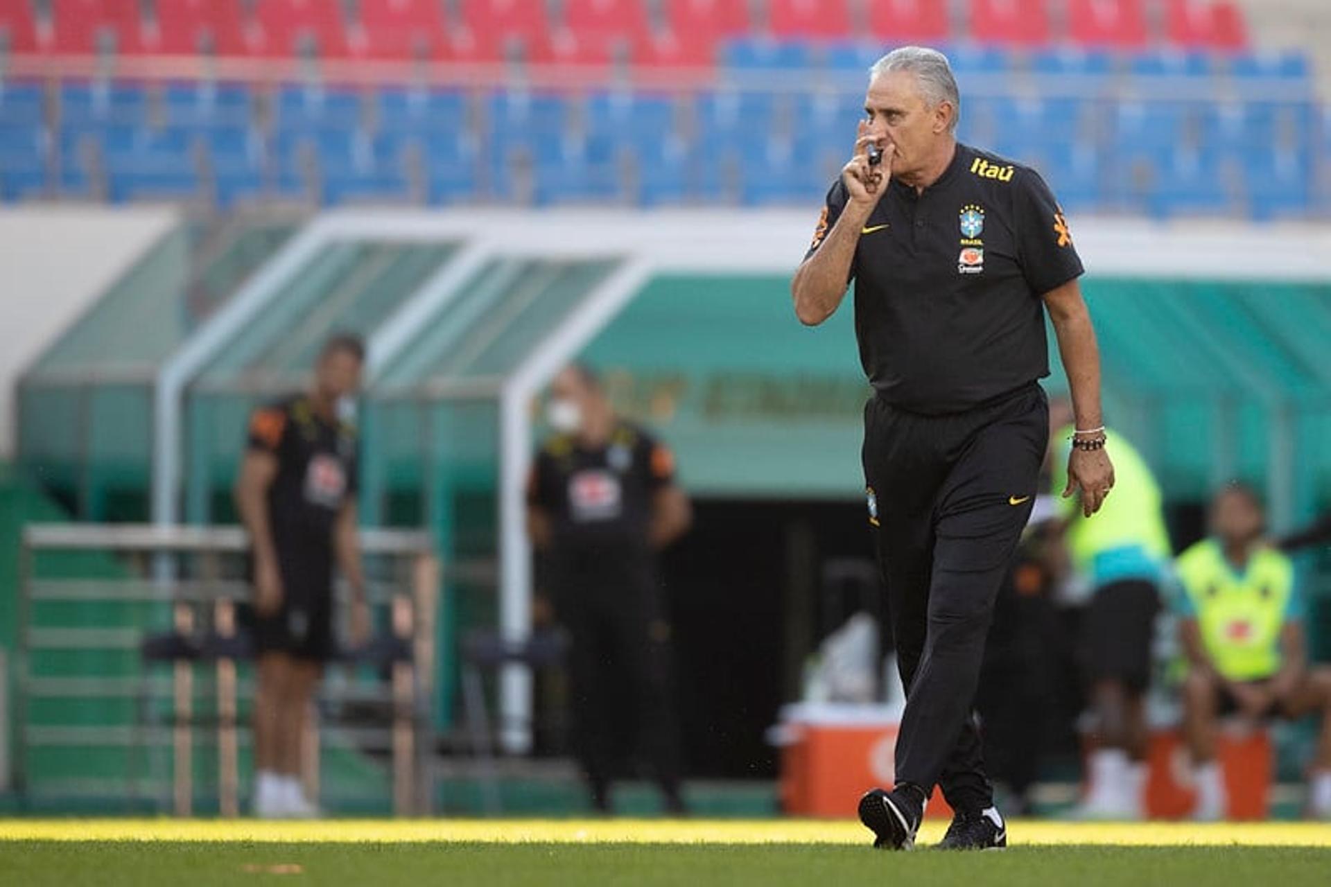 Tite - Treino Seleção Brasileira