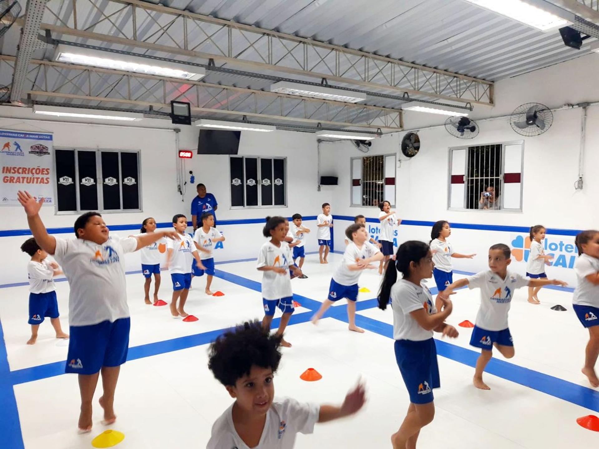 Apoiado pelo programa Loterias Caixa Mais Lutas, projeto social na Rocinha bateu a marca de 461 beneficiários ativos