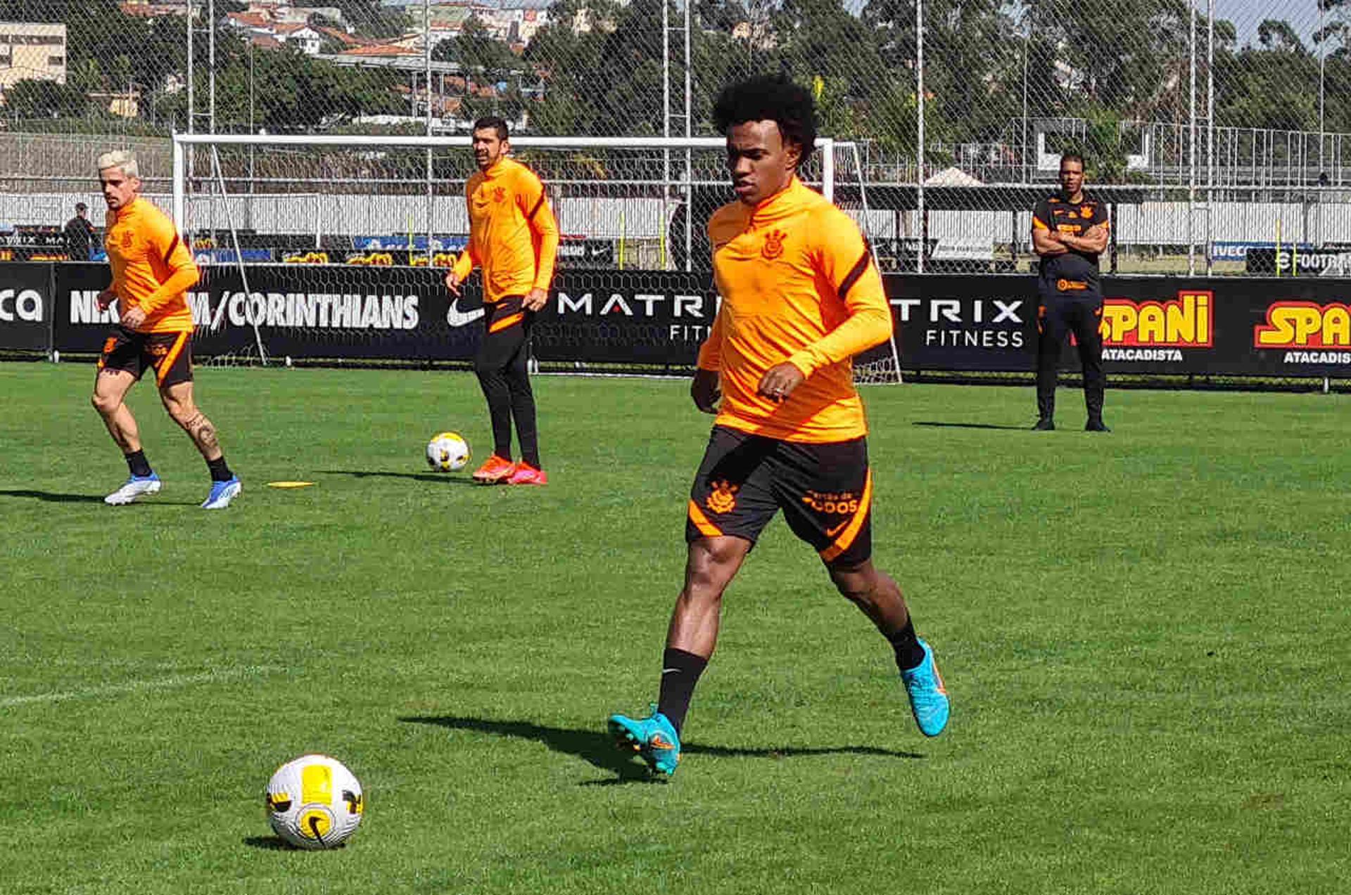 Treino Corinthians 05/06/22 - Willian e Fagner