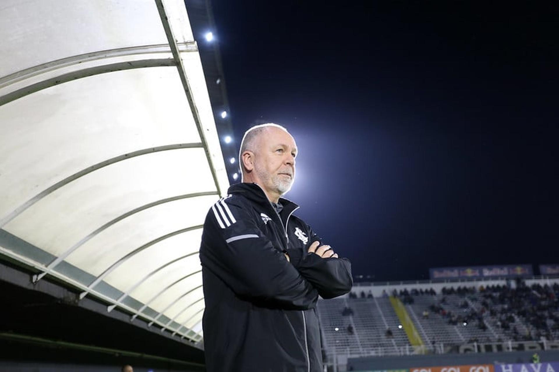 Red Bull Bragantino x Internacional - Mano Menezes