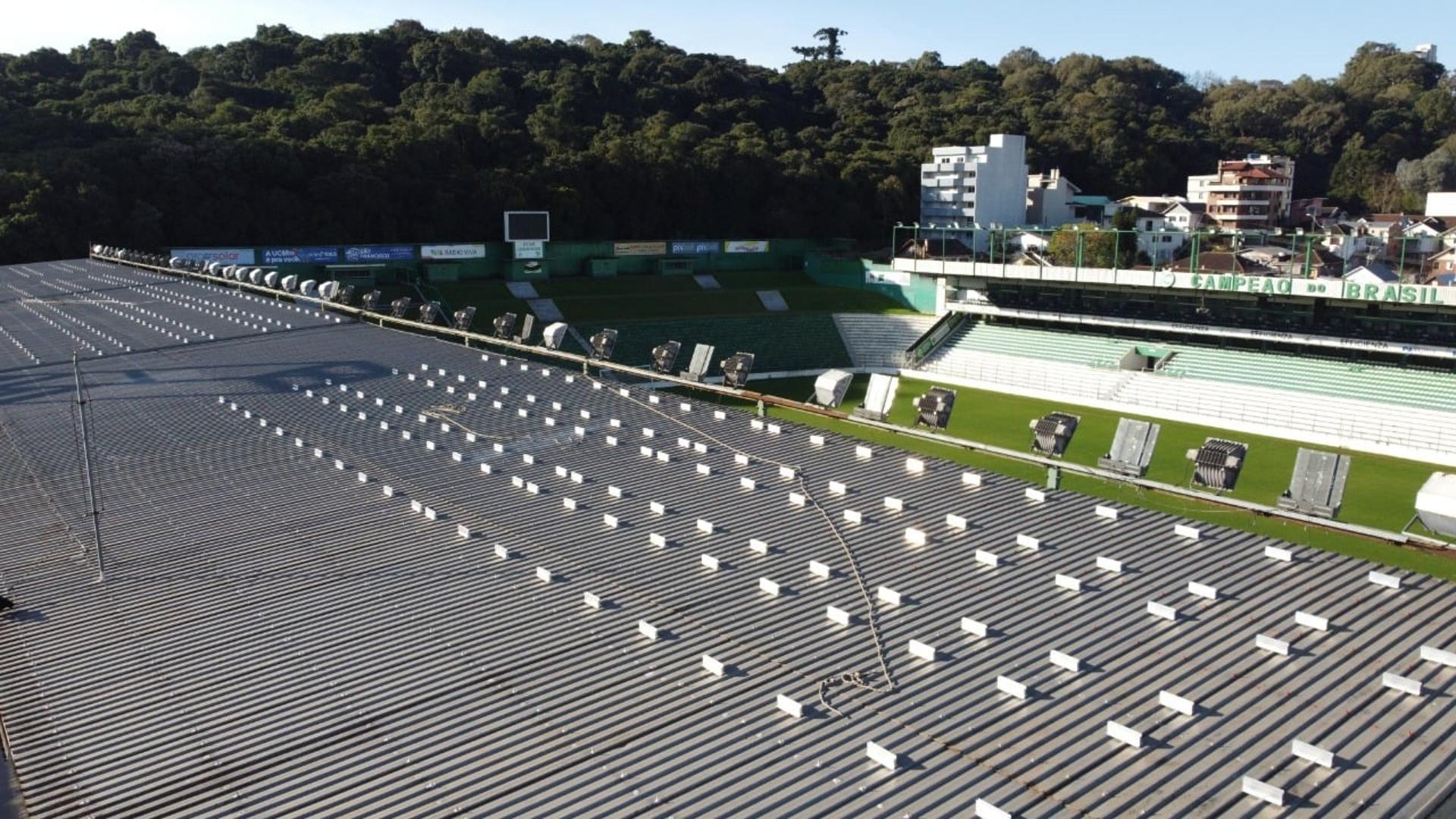 Instalação de gerador solar fotovoltaico no Alfredo Jaconi