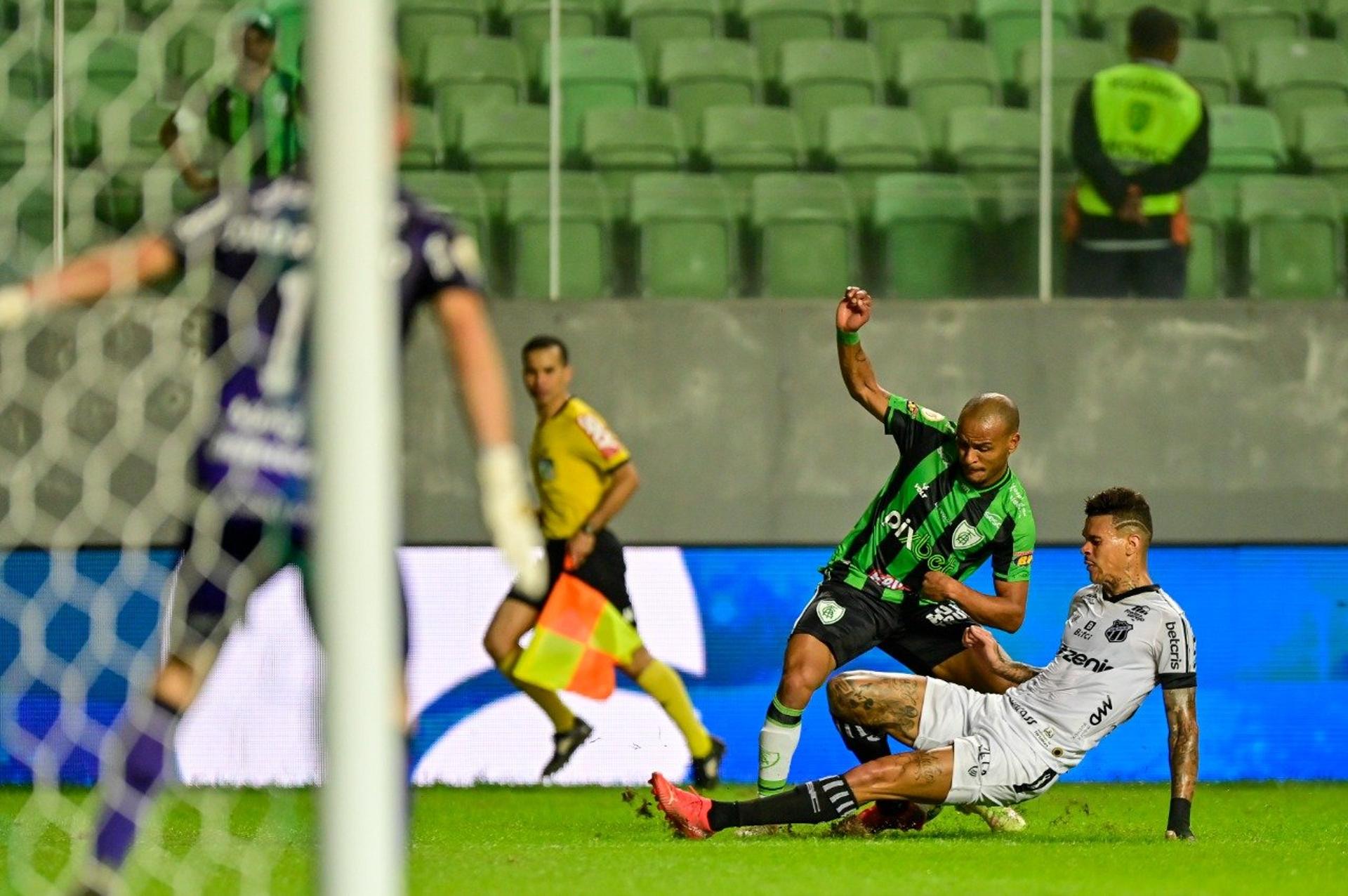 América-MG - queda da invencibilidade