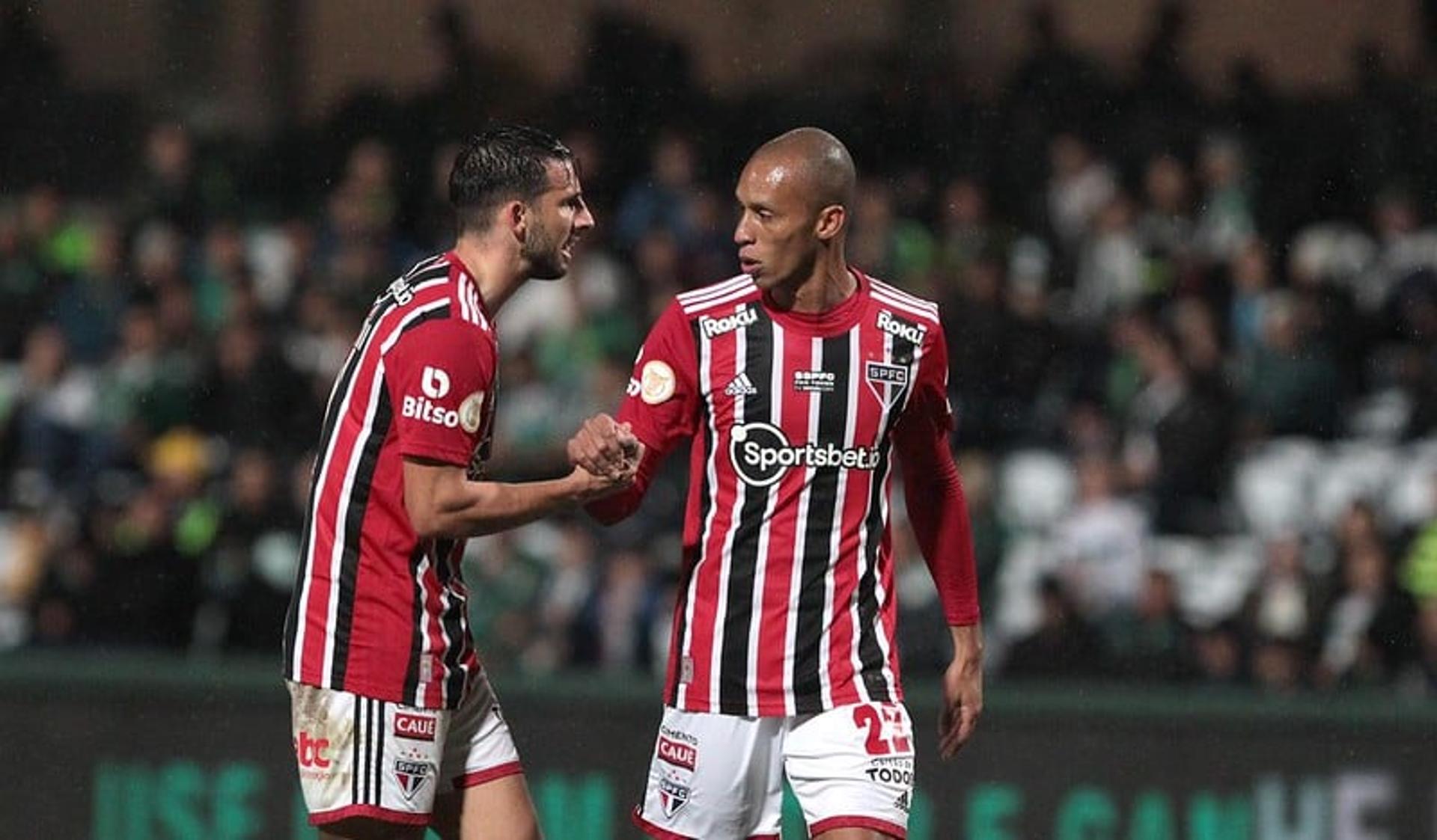 Coritiba x São Paulo - Calleri e Miranda