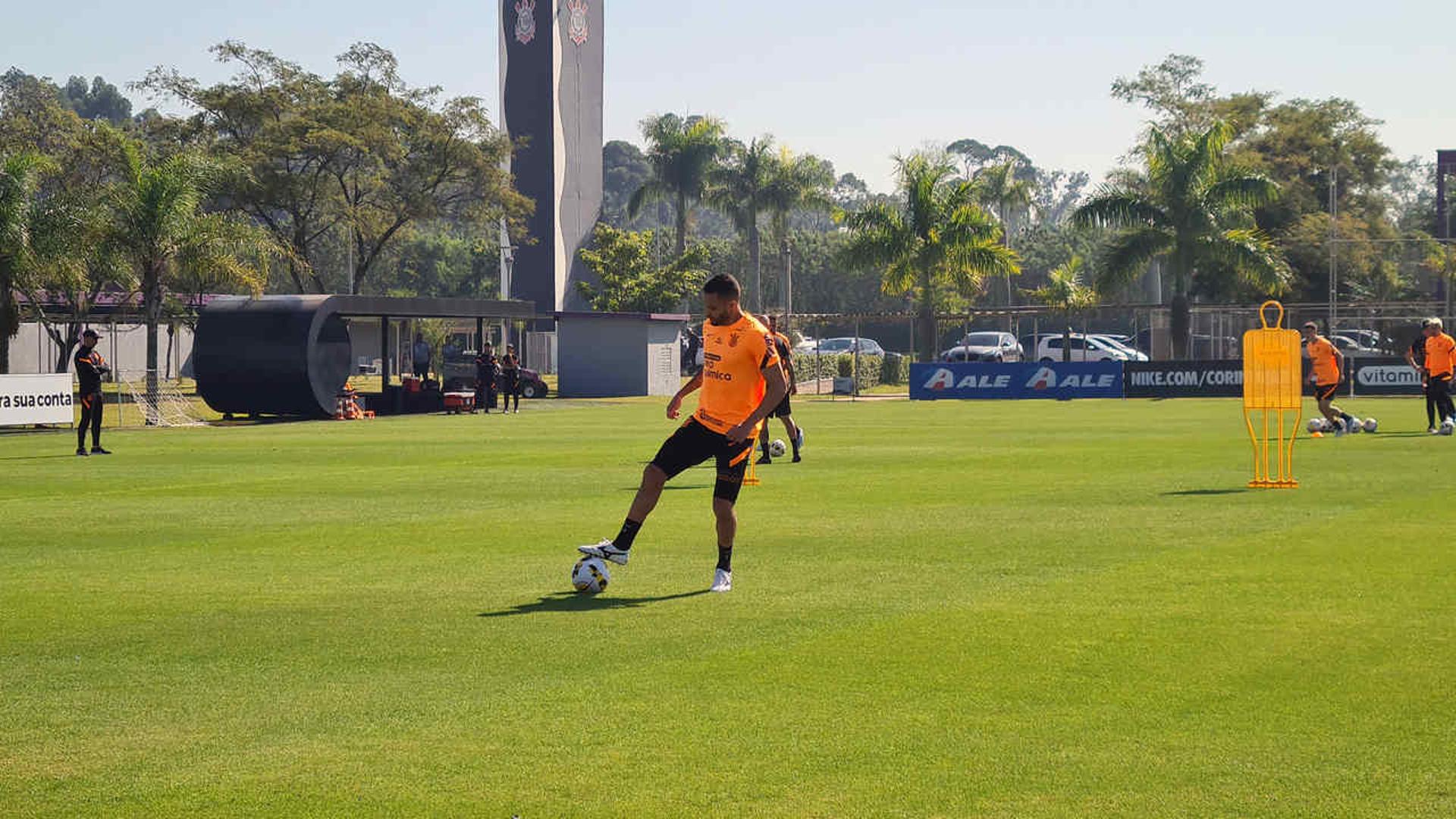 Treino Corinthians 16/06 - Renato Augusto