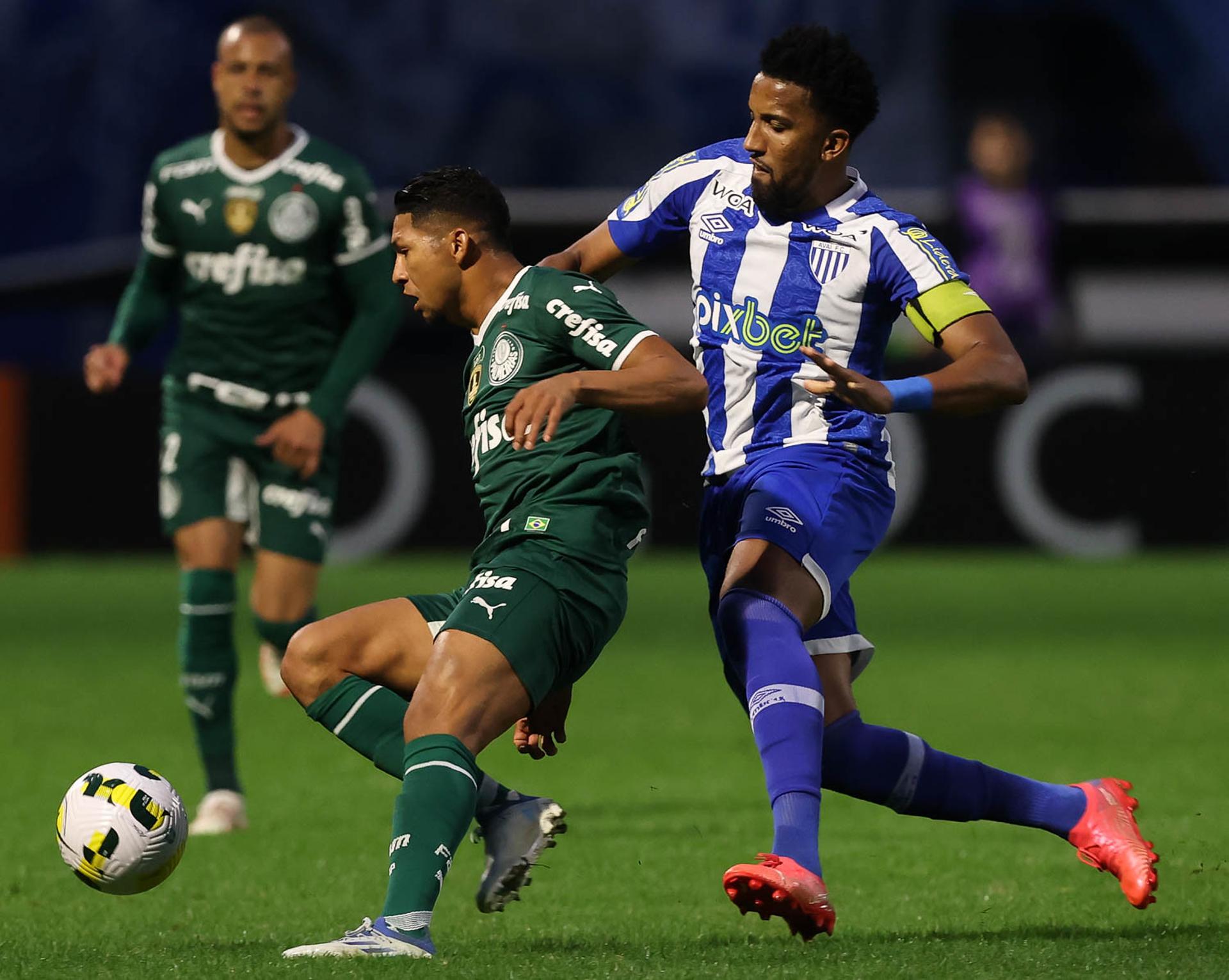 Avaí 2 x 2 Palmeiras