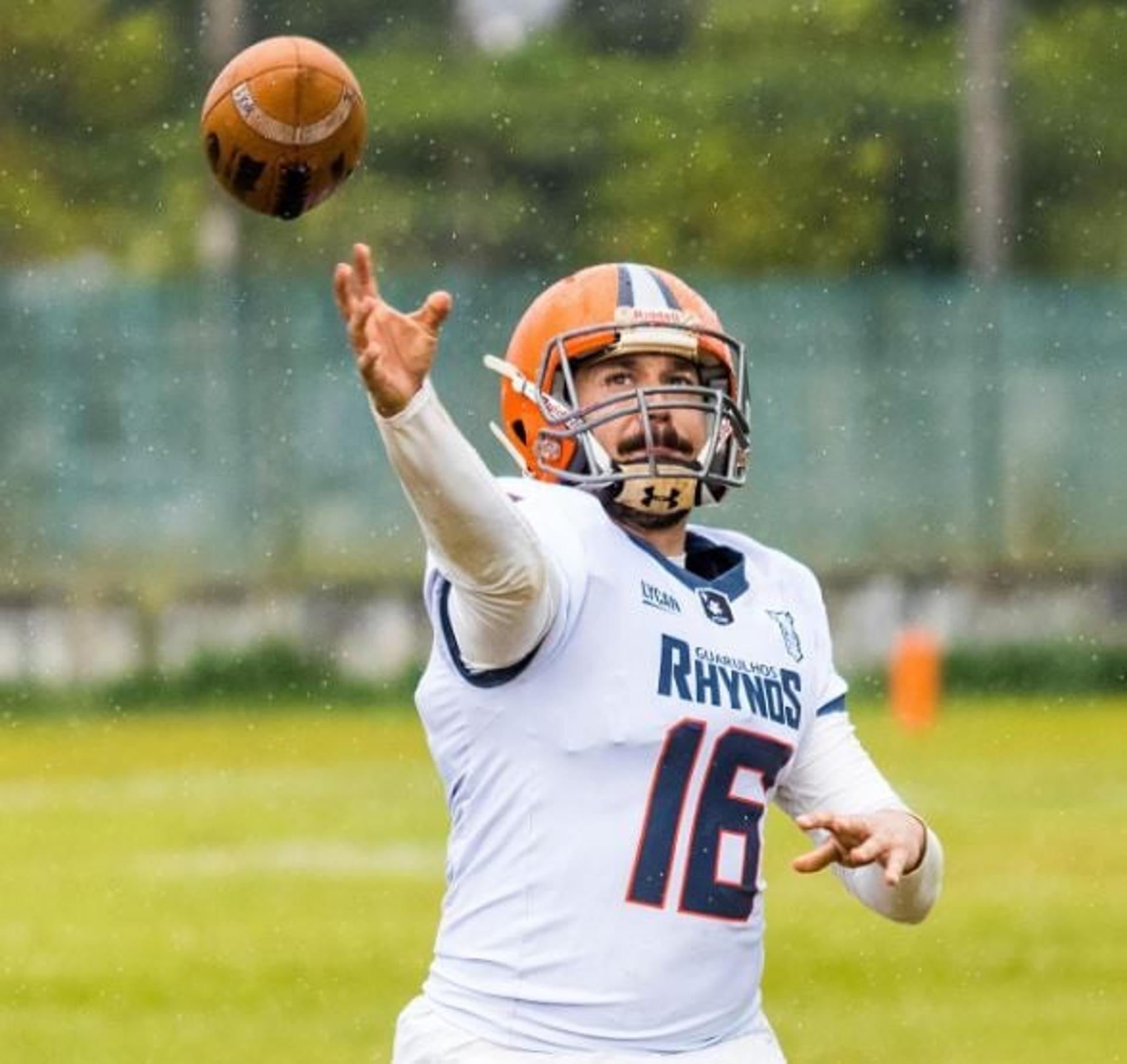 Quarterback do Guarulhos Rhynos conquistou feito impressionante na carreira