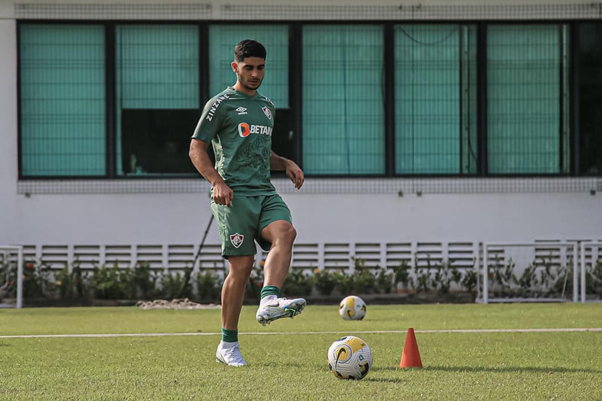 Michel Araújo - Fluminense