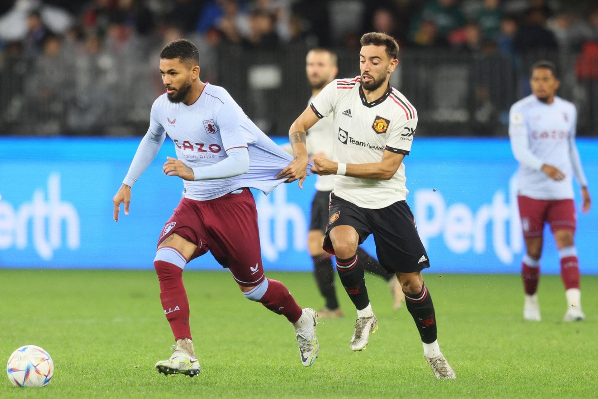 Aston Villa x Manchester United - Douglas Luiz e Bruno Fernandes