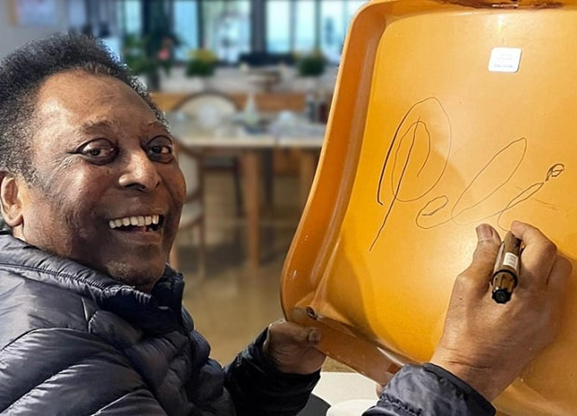 Pelé - cadeira do Pacaembu