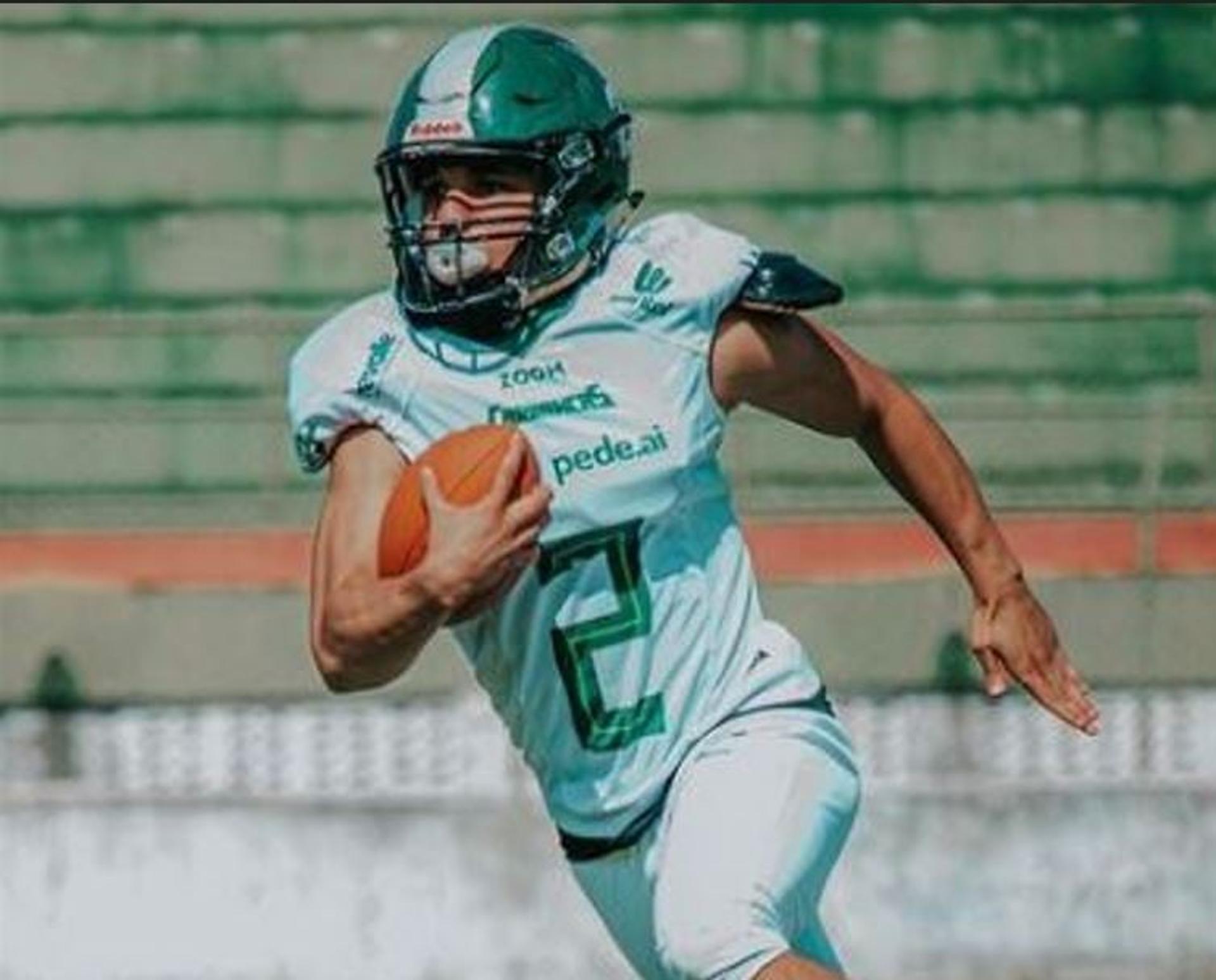 Cornell Brown marcou três touchdowns na vitória do Carrancas FA na tarde deste sábado (10/9)