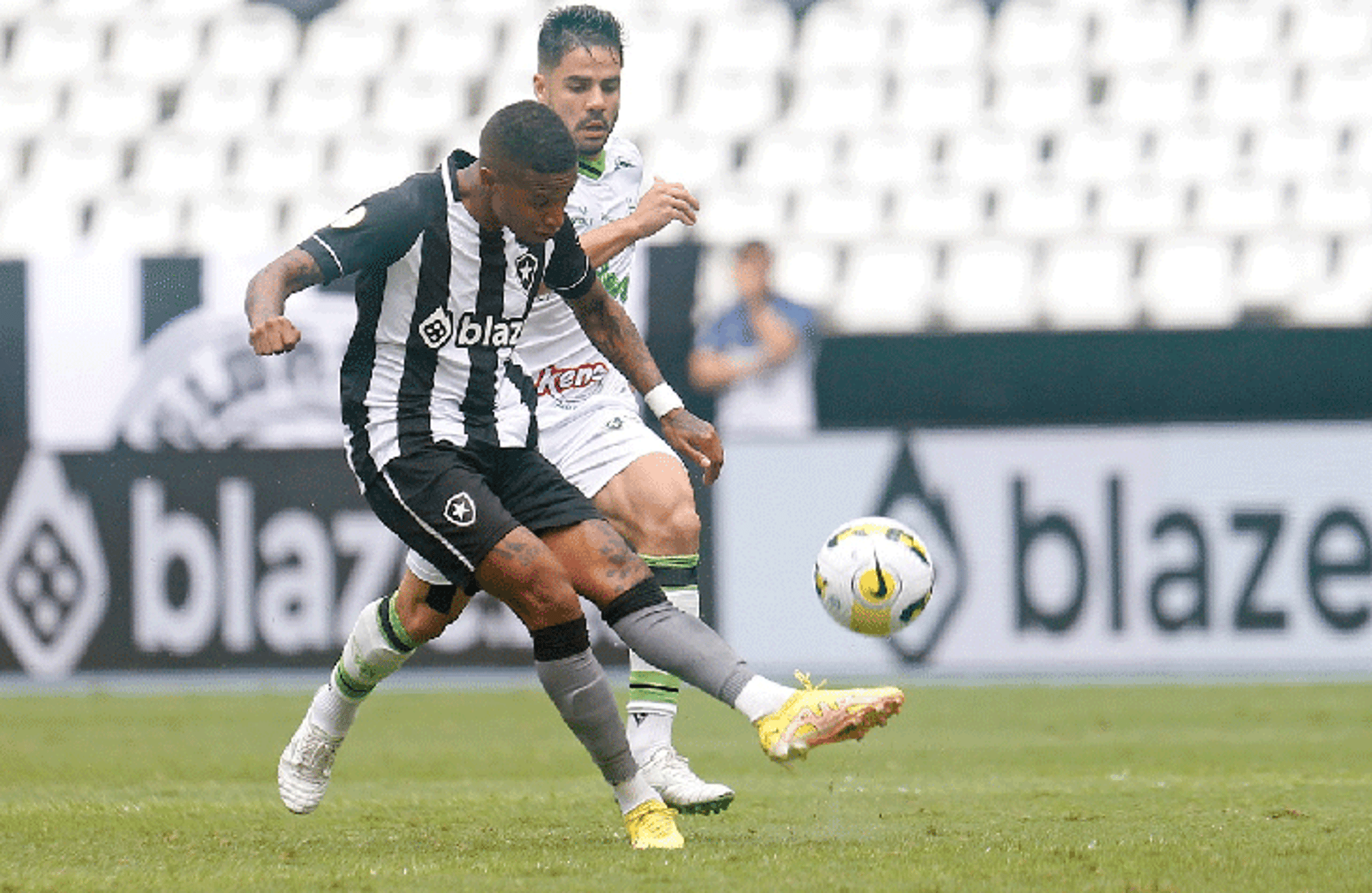 Botafogo 0 x 0 América-MG.