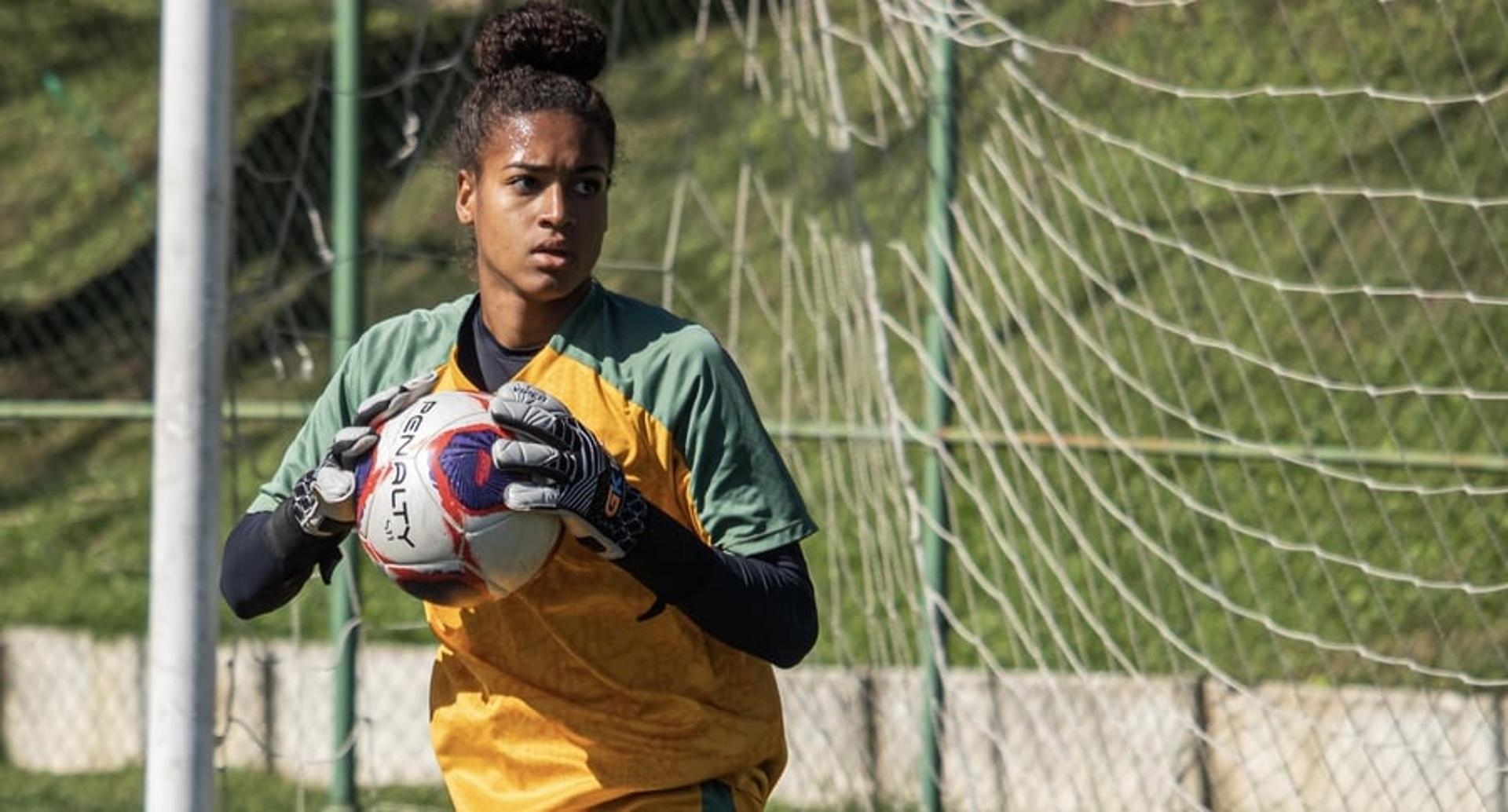 Mari goleira sub-17 Fluminense